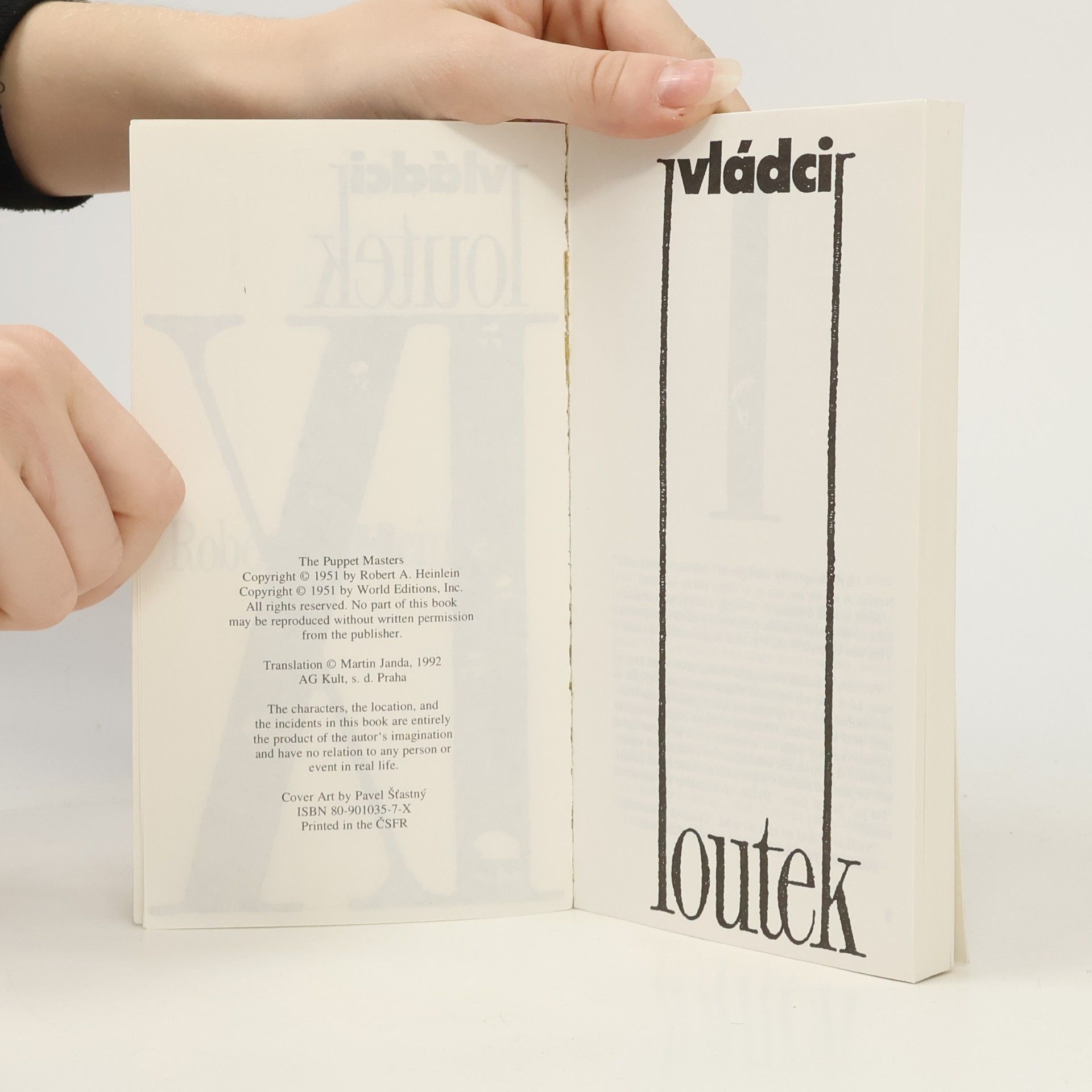 Robert A. Heinlein Vládci loutek
