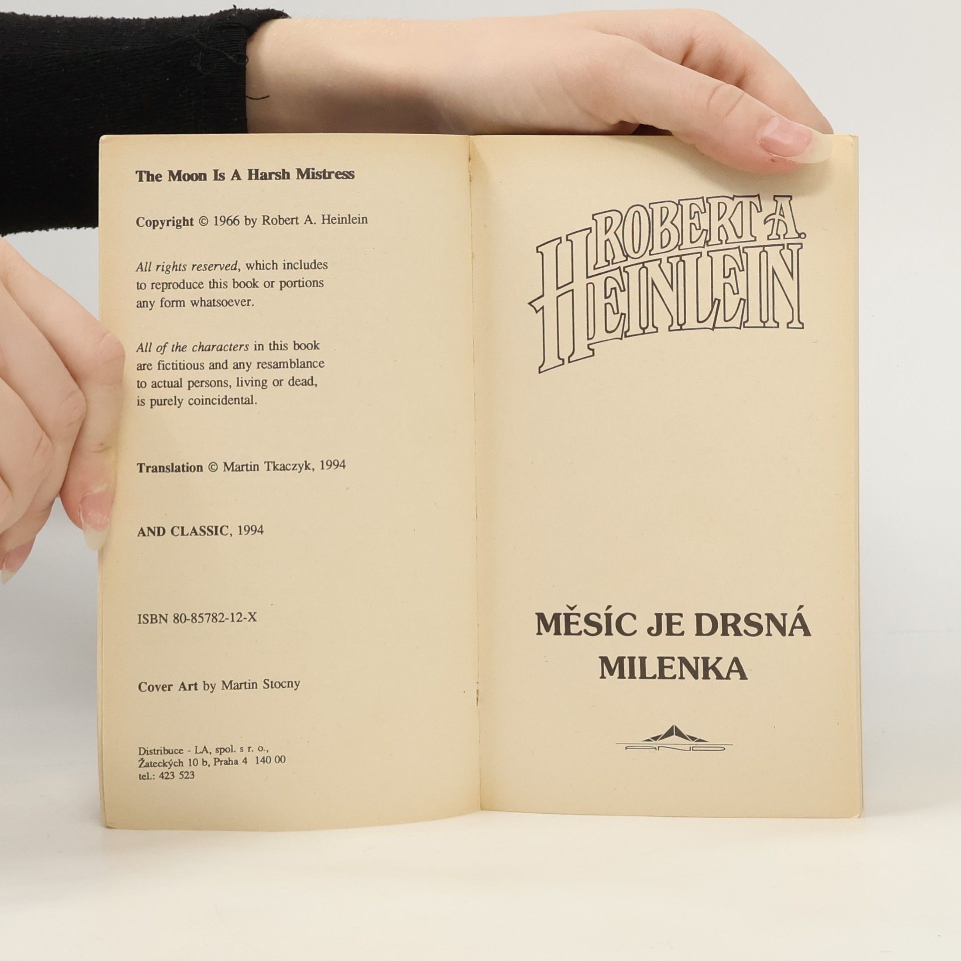 Robert A. Heinlein Měsíc je drsná milenka