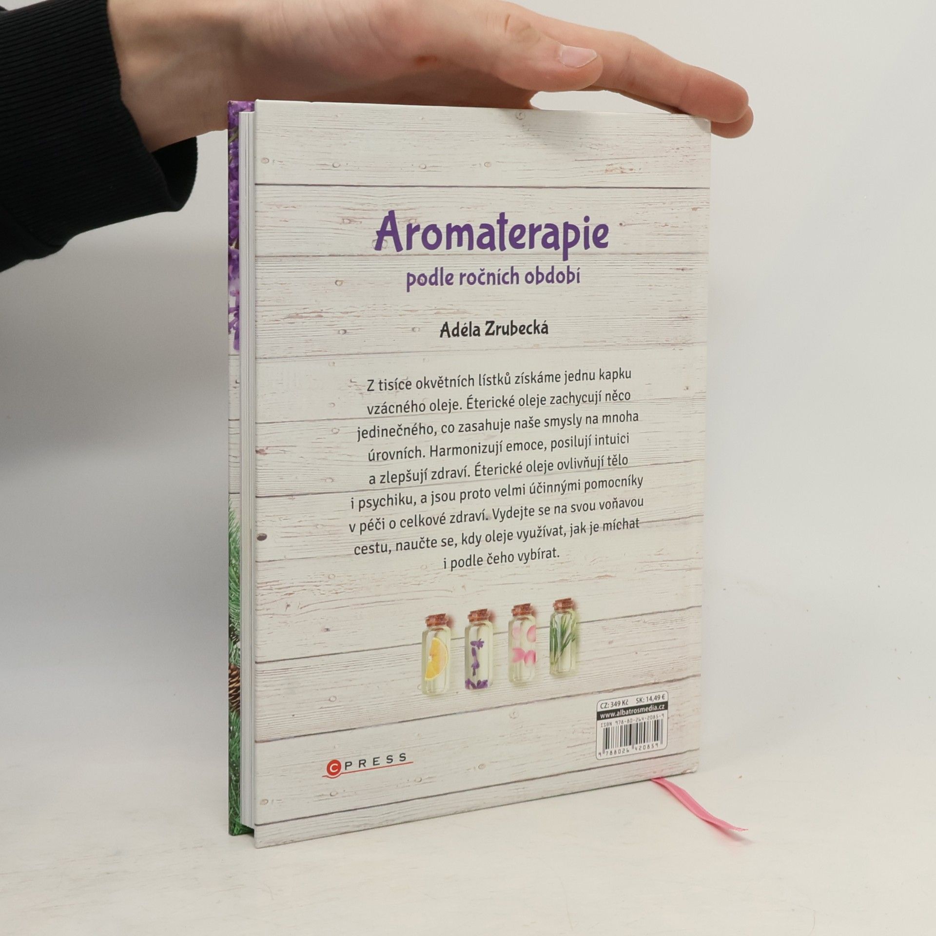Adéla Zrubecká Aromaterapie podle ročních období