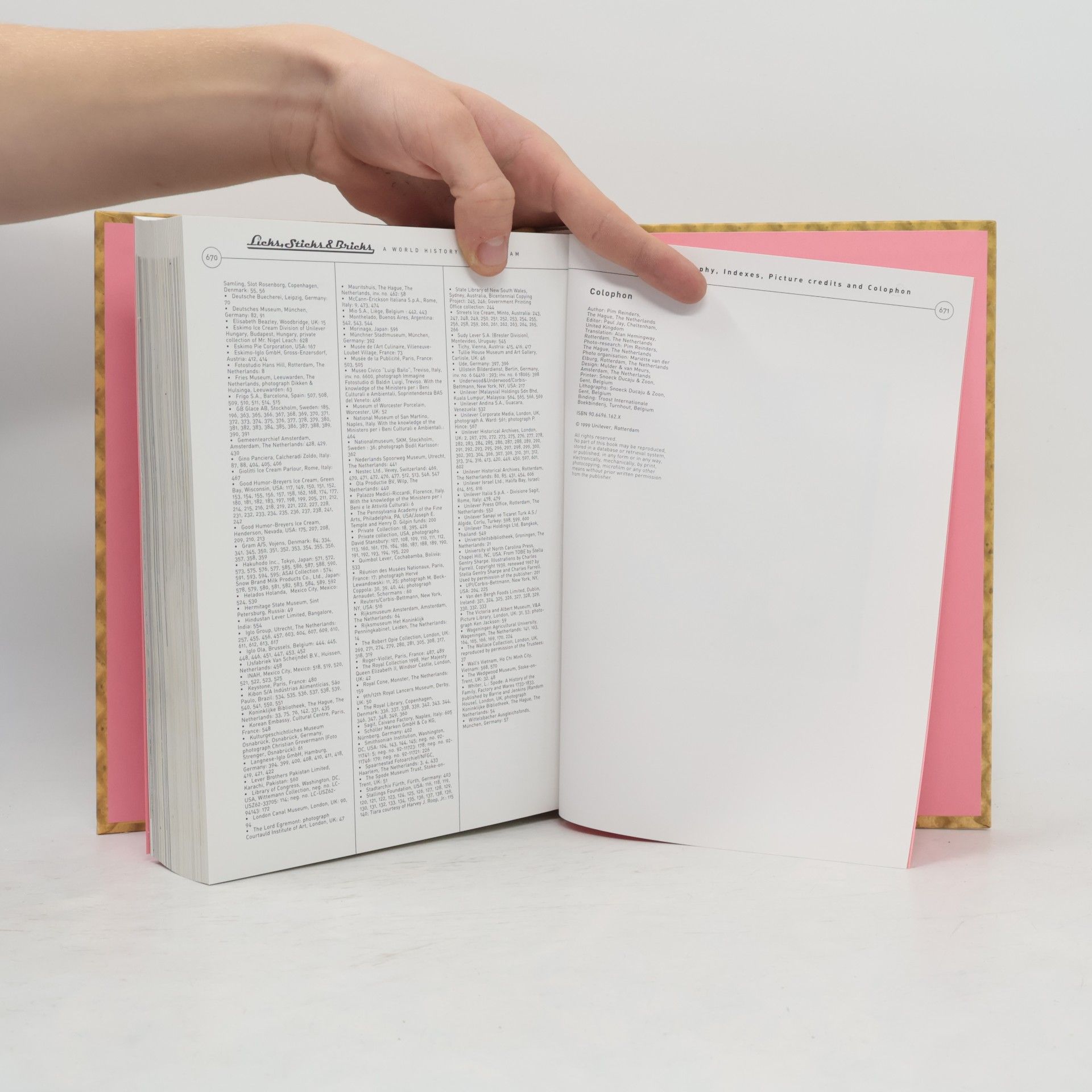 Pim Reinders Licks, Sticks & Bricks. A World History