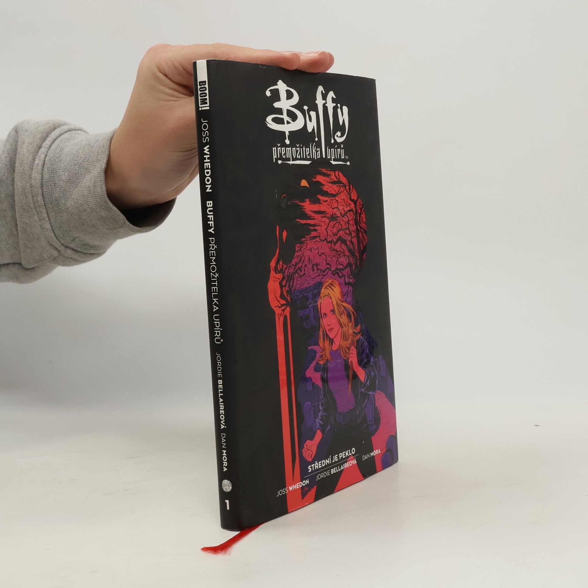 Buffy, přemožitelka upírů. Kniha první, Střední je peklo