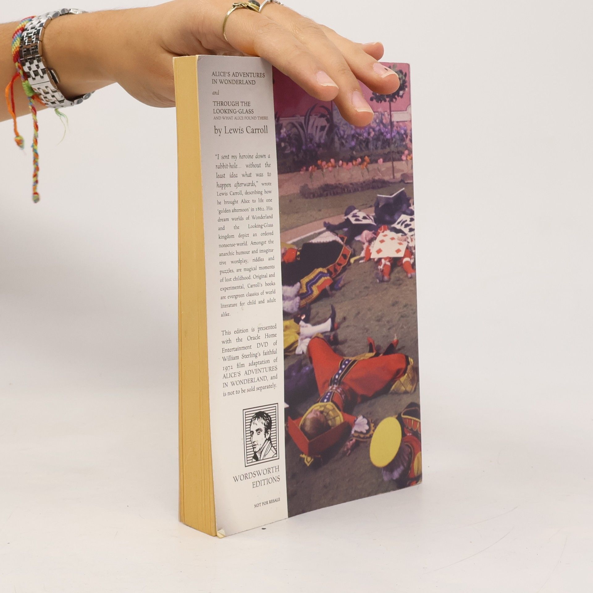 Lewis Carroll Alice's Adventures in Wonderland. Through the Looking-Glass