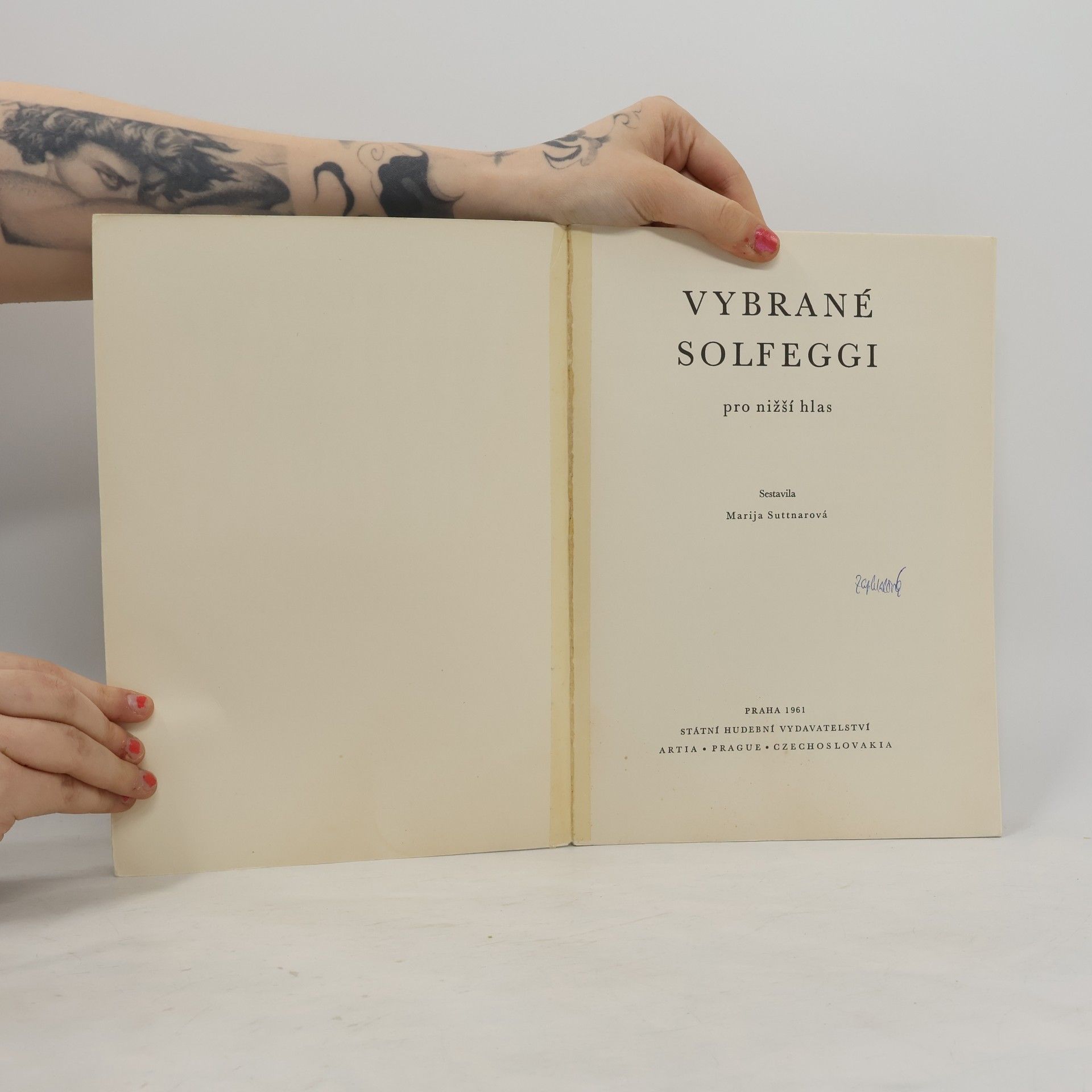 Marija Suttnarová Zapallone Vybrané solfeggi pro nižší hlas
