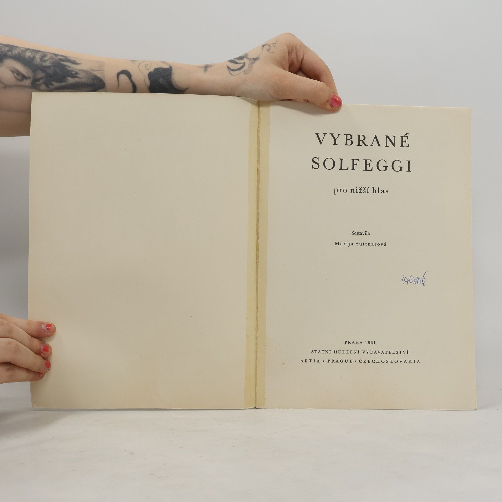 Marija Suttnarová Zapallone Vybrané solfeggi pro nižší hlas