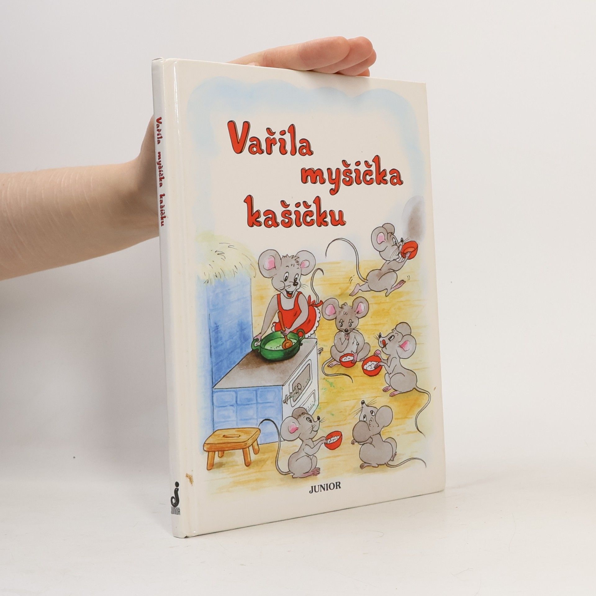 Vařila myšička kašičku