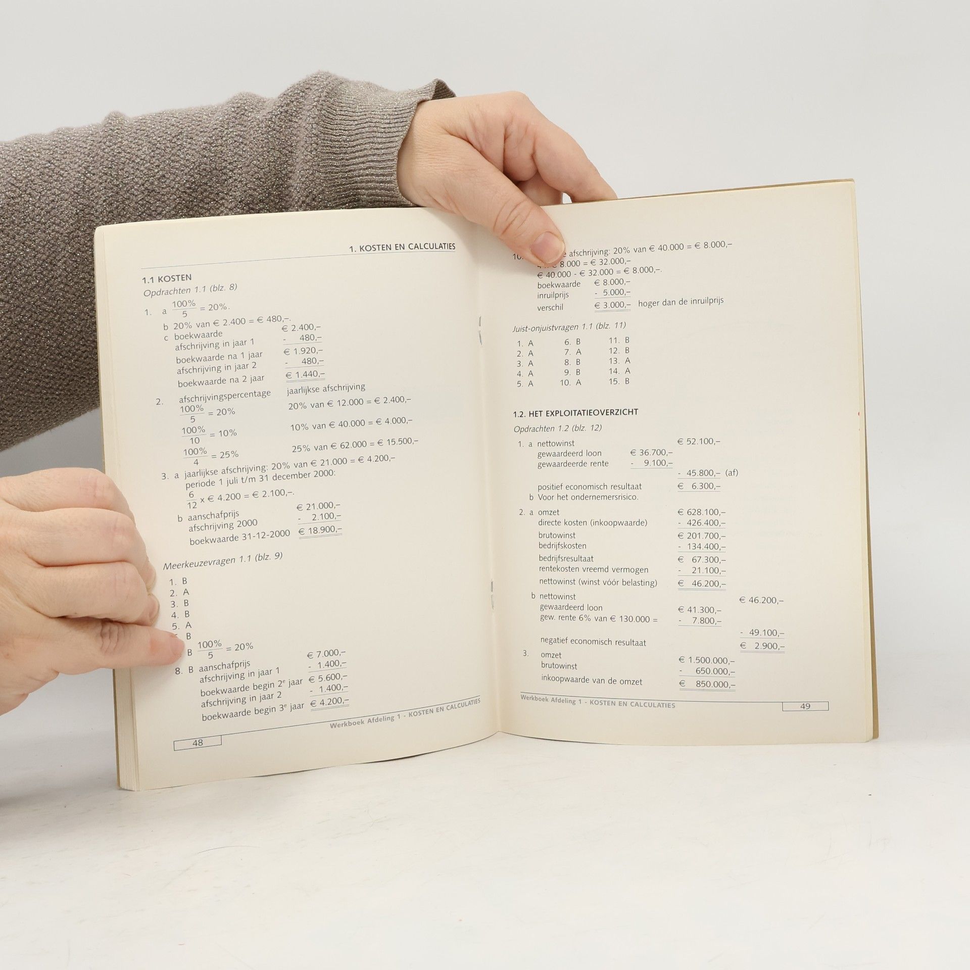 Various authors Uitwerkingen Leerboek en Werkboek Financiering voor het mkb 1