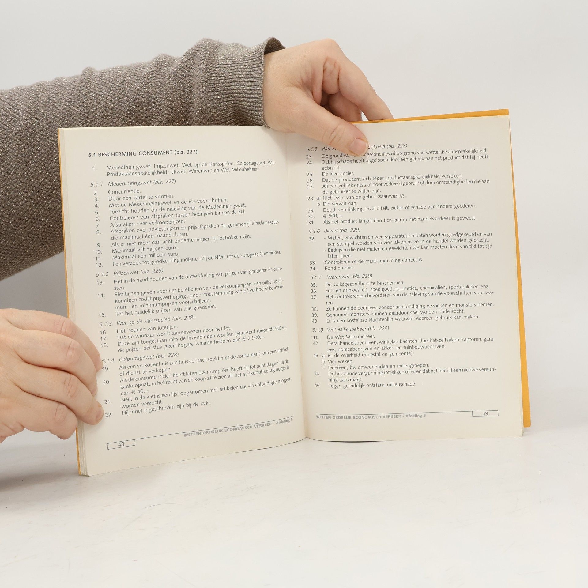 Various authors Uitwerkingen Leerboek en Werkboek Marketing voor het MKB Module 1 - Ondernemingsplan