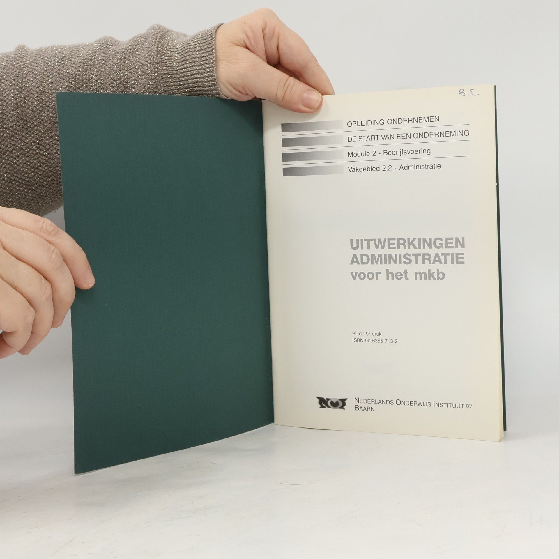 Various authors Uitwerkingen administratie voor het Mkb 2
