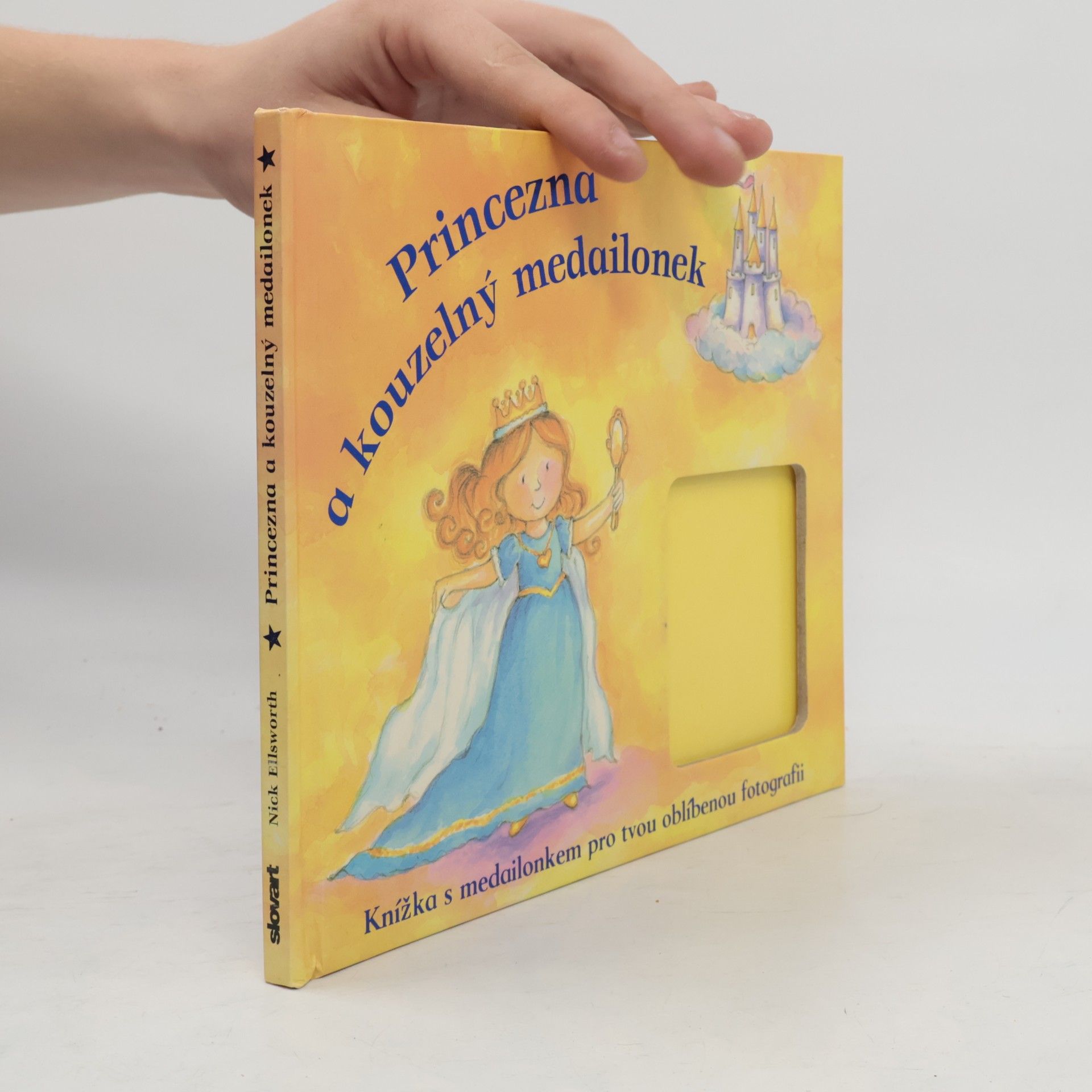 Princezna a kouzelný medailonek