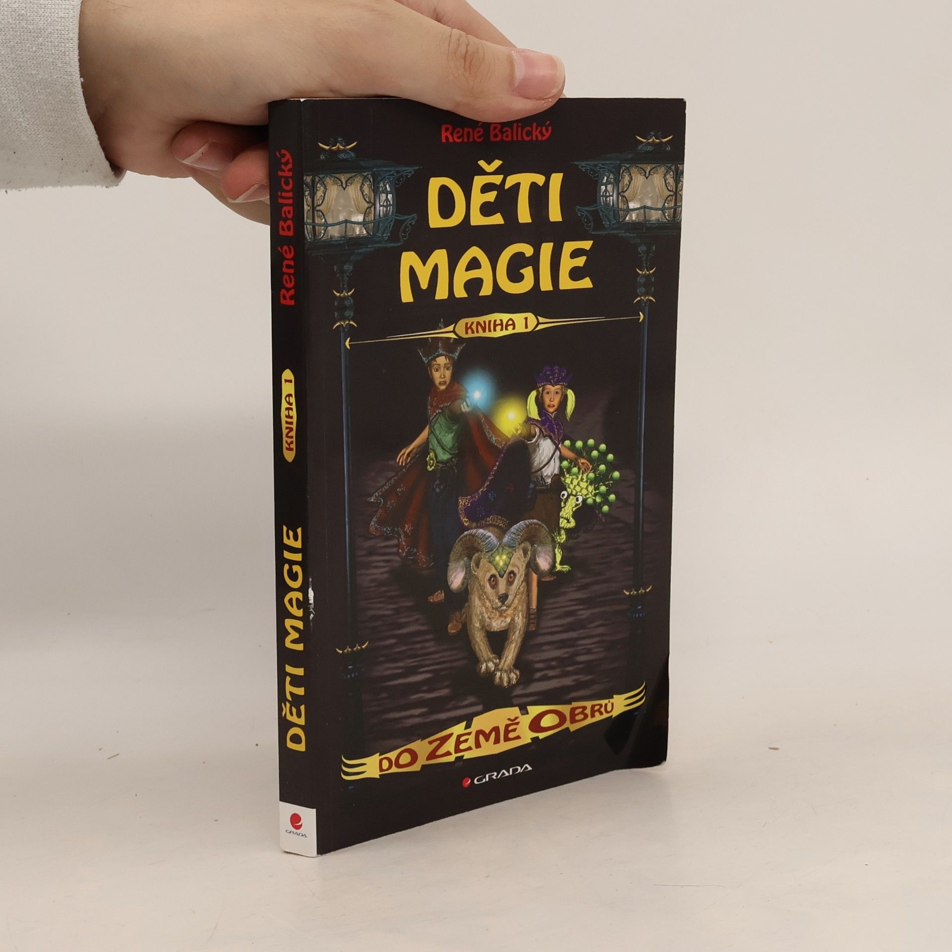 Děti magie. Kniha 1, Do Země obrů