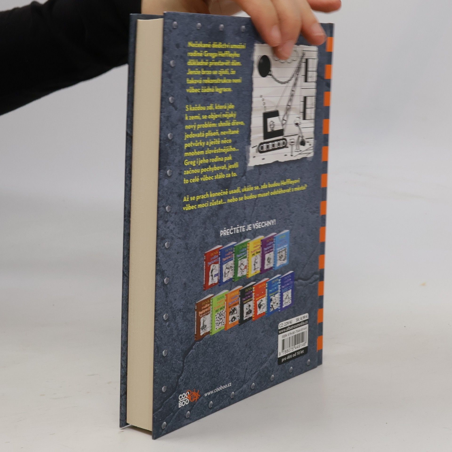 Jeff Kinney Deník malého poseroutky 14. Na spadnutí