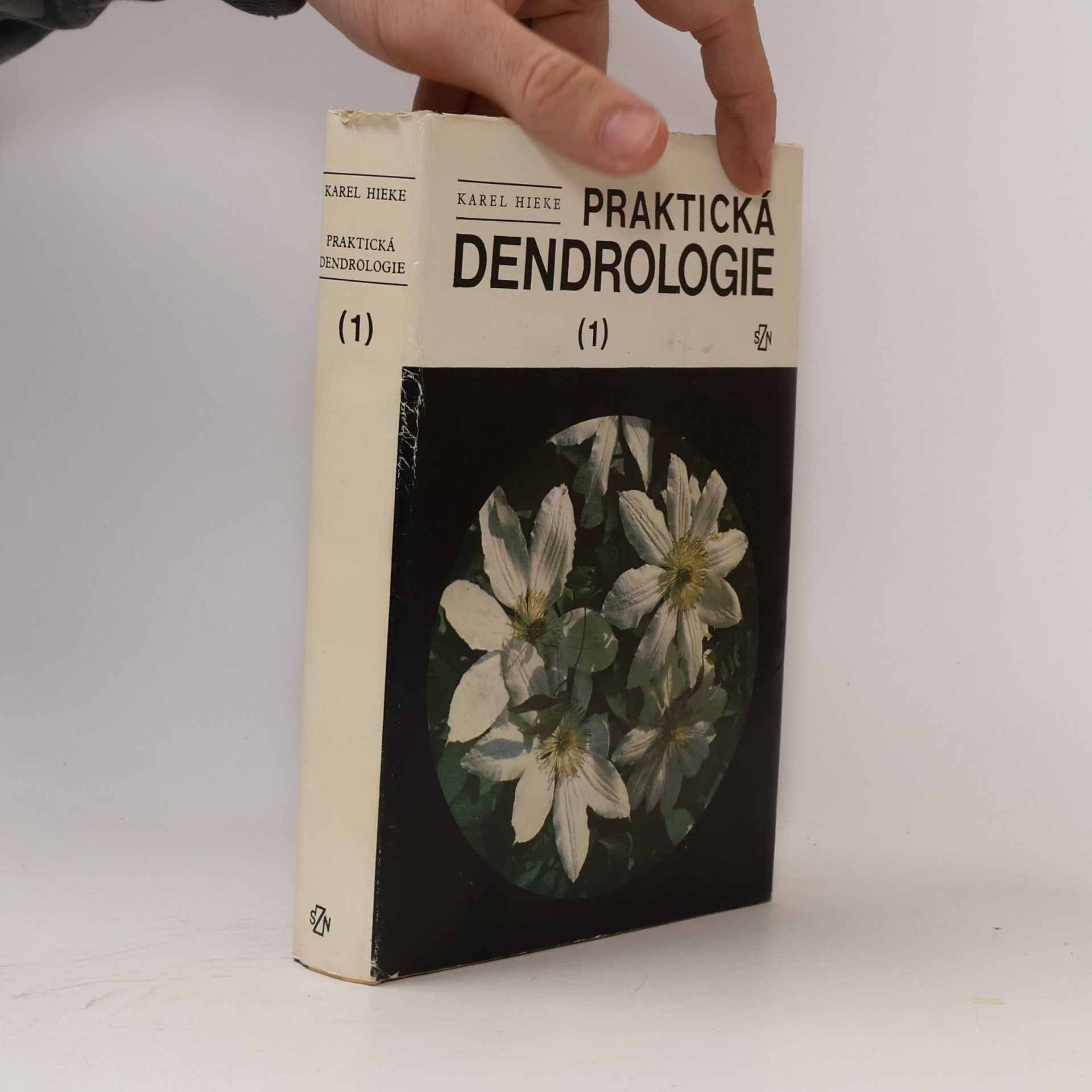 Karel Hieke Praktická dendrologie 1