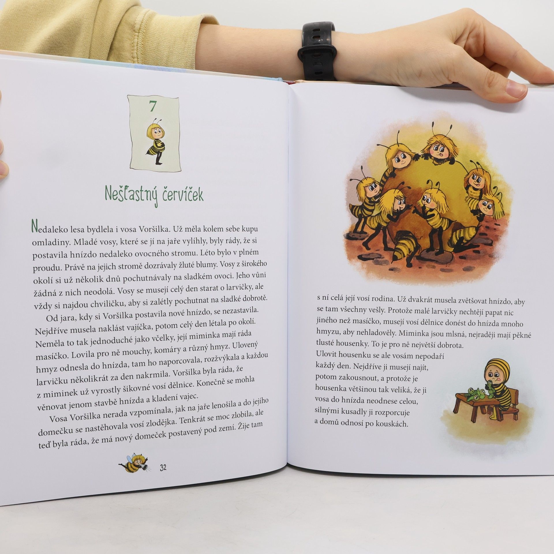 Petra Tatíčková Včelka Meduška : pohádky z rozkvetlé louky