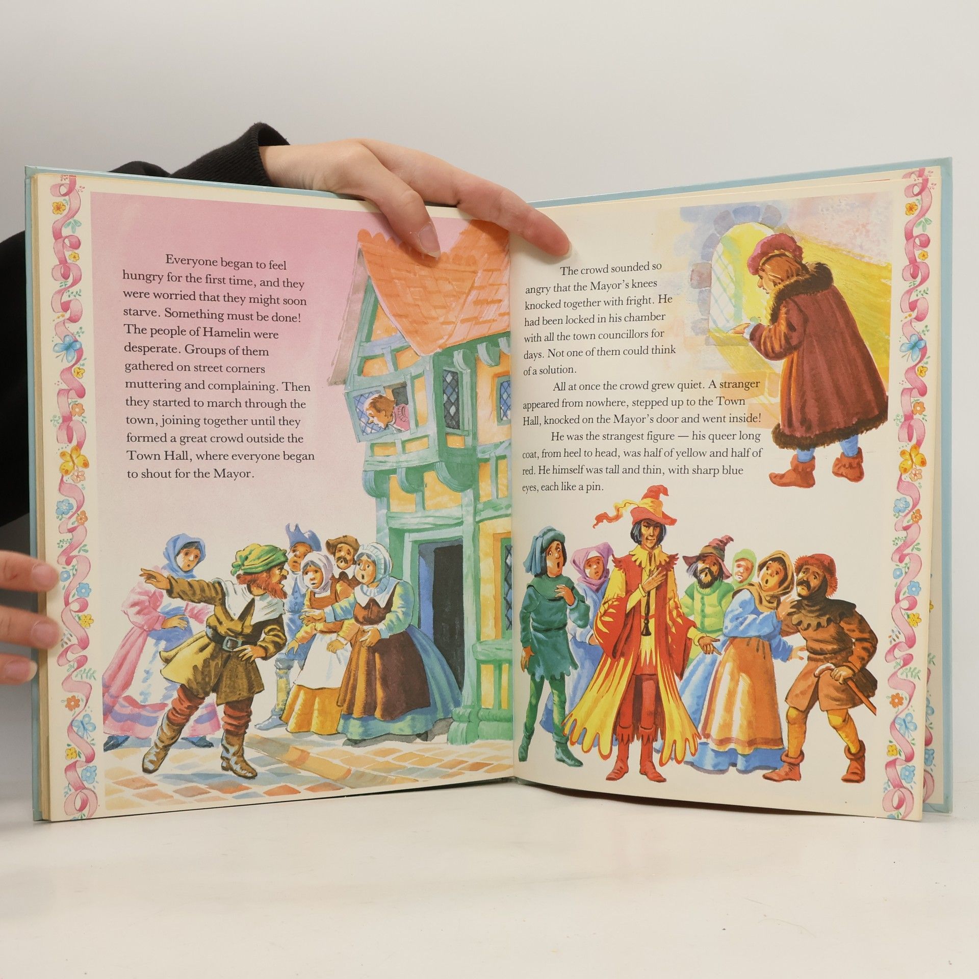 Ken McKie A Treasury of Favourite Tales