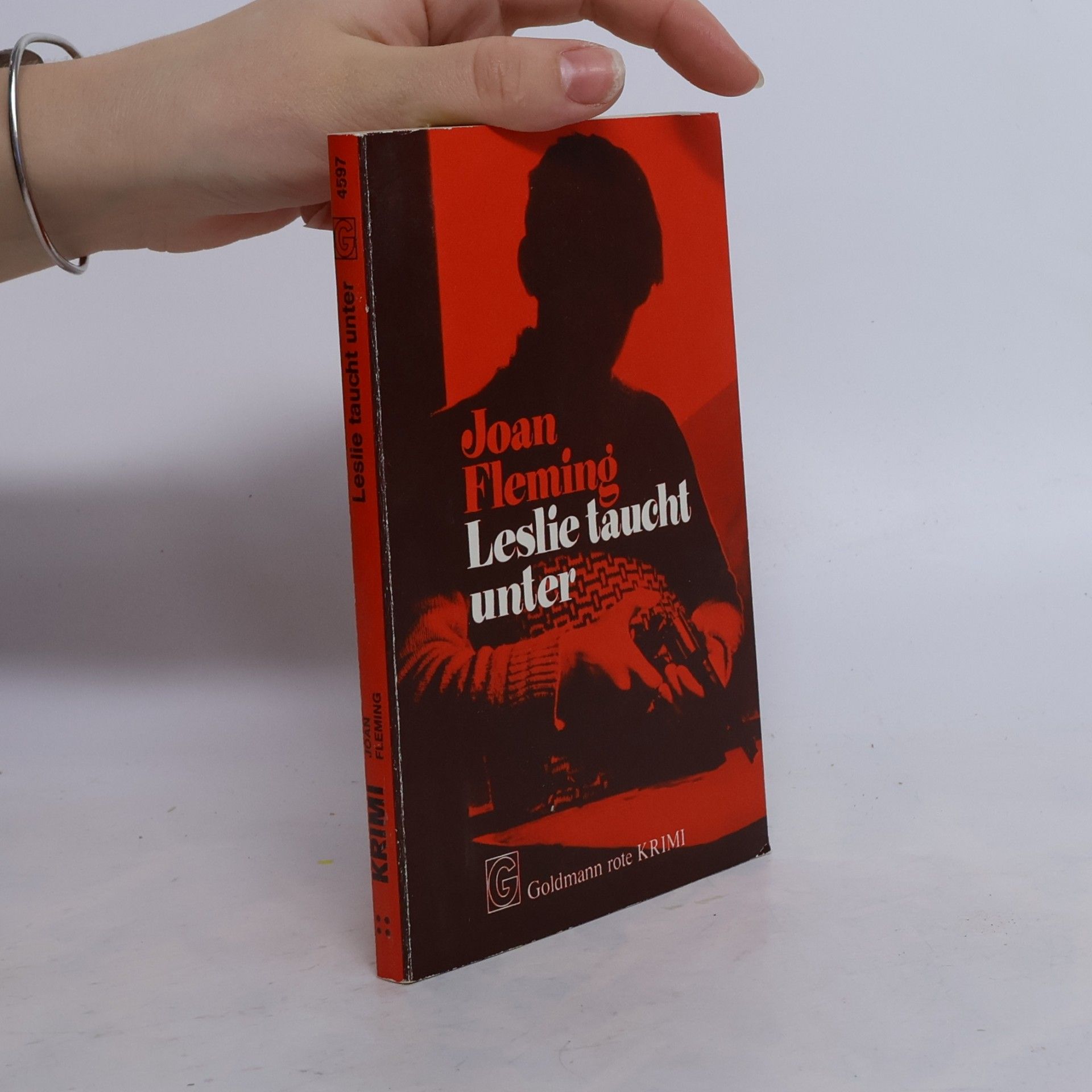 Leslie taucht unter