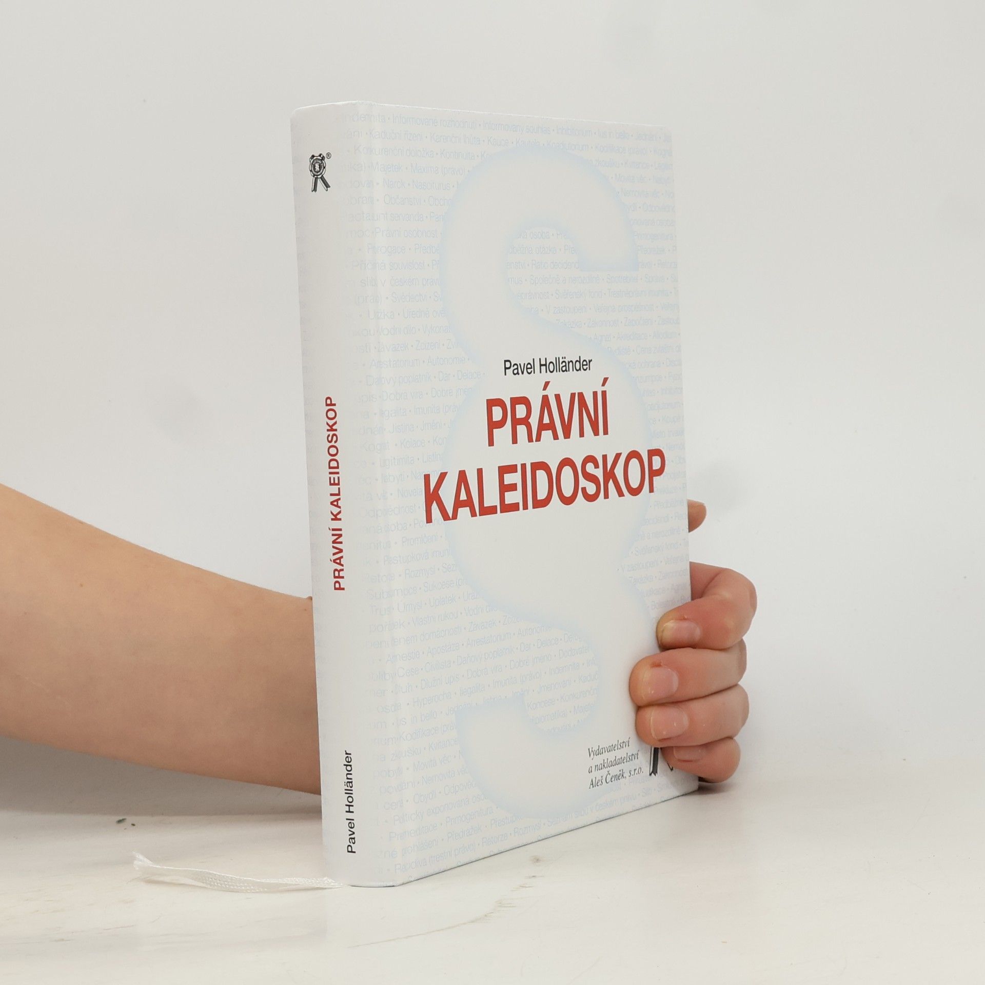Právní kaleidoskop aneb o napětí mezi harmonií pojmů a pohybem světa