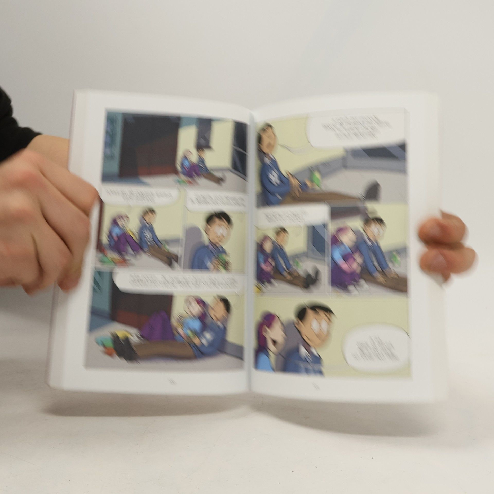 Raina Telgemeier Drama