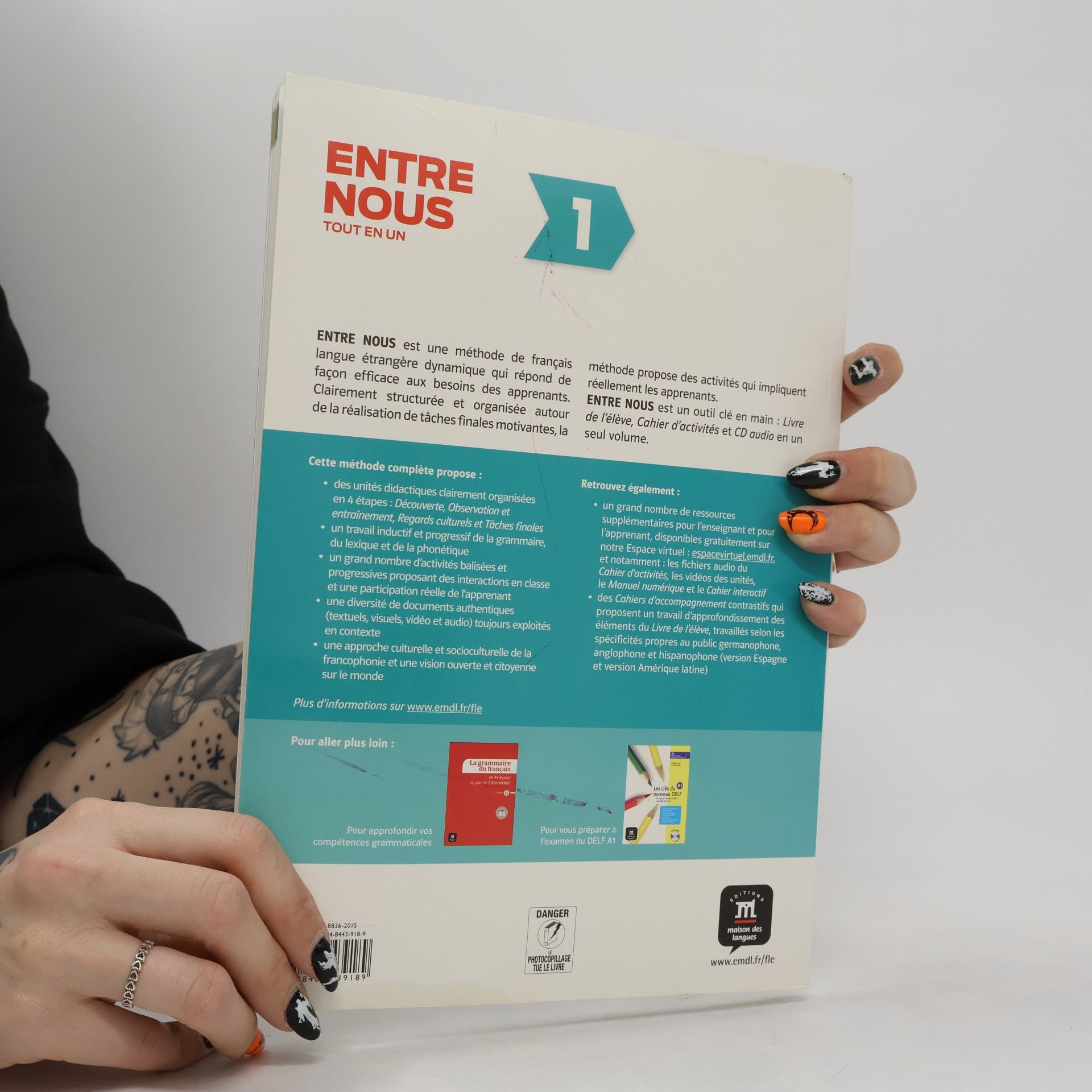 Autorenkollektiv Entre nous 1 : tout en un : méthode de français A1. Livre de l'élève + cahier d'activités