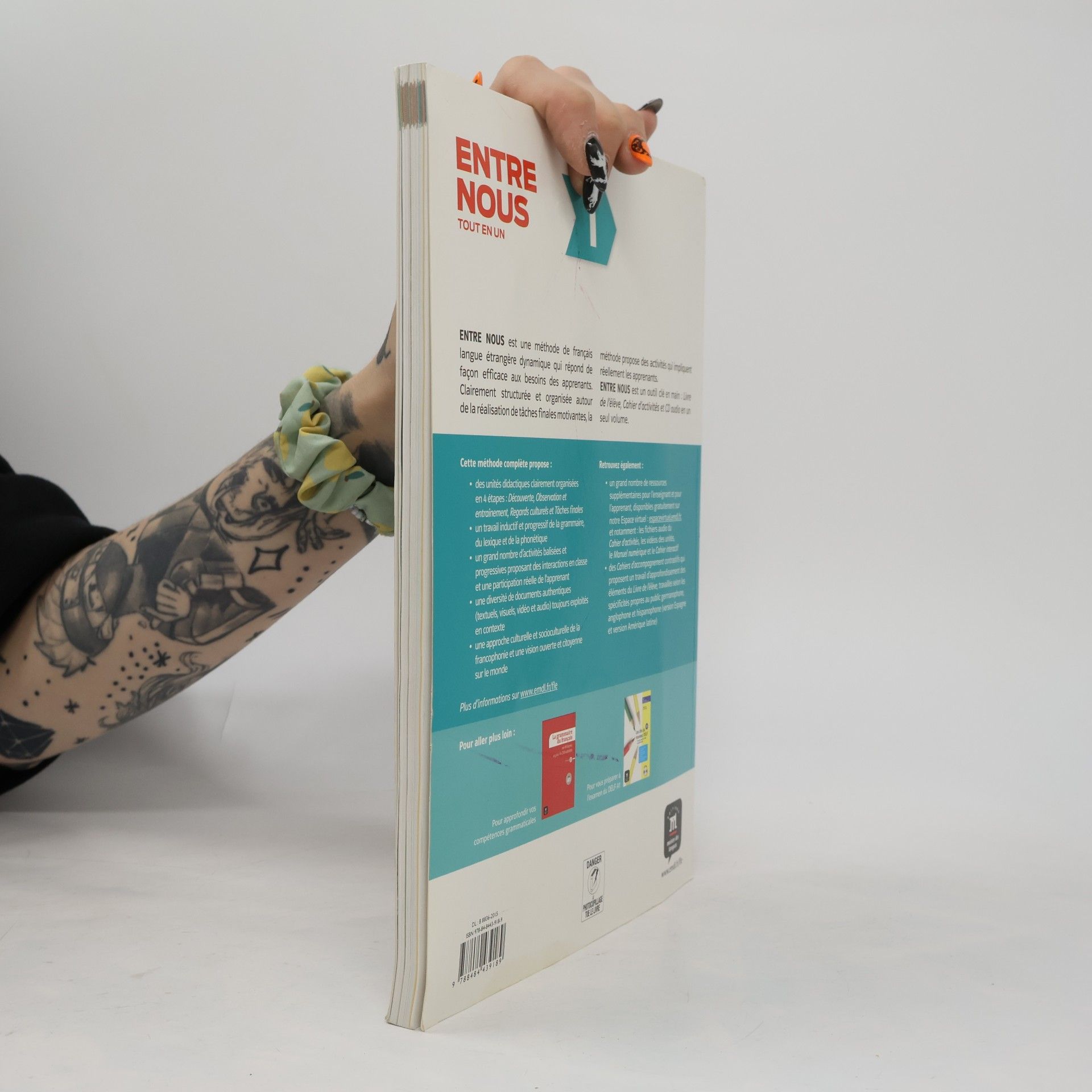 Autorenkollektiv Entre nous 1 : tout en un : méthode de français A1. Livre de l'élève + cahier d'activités