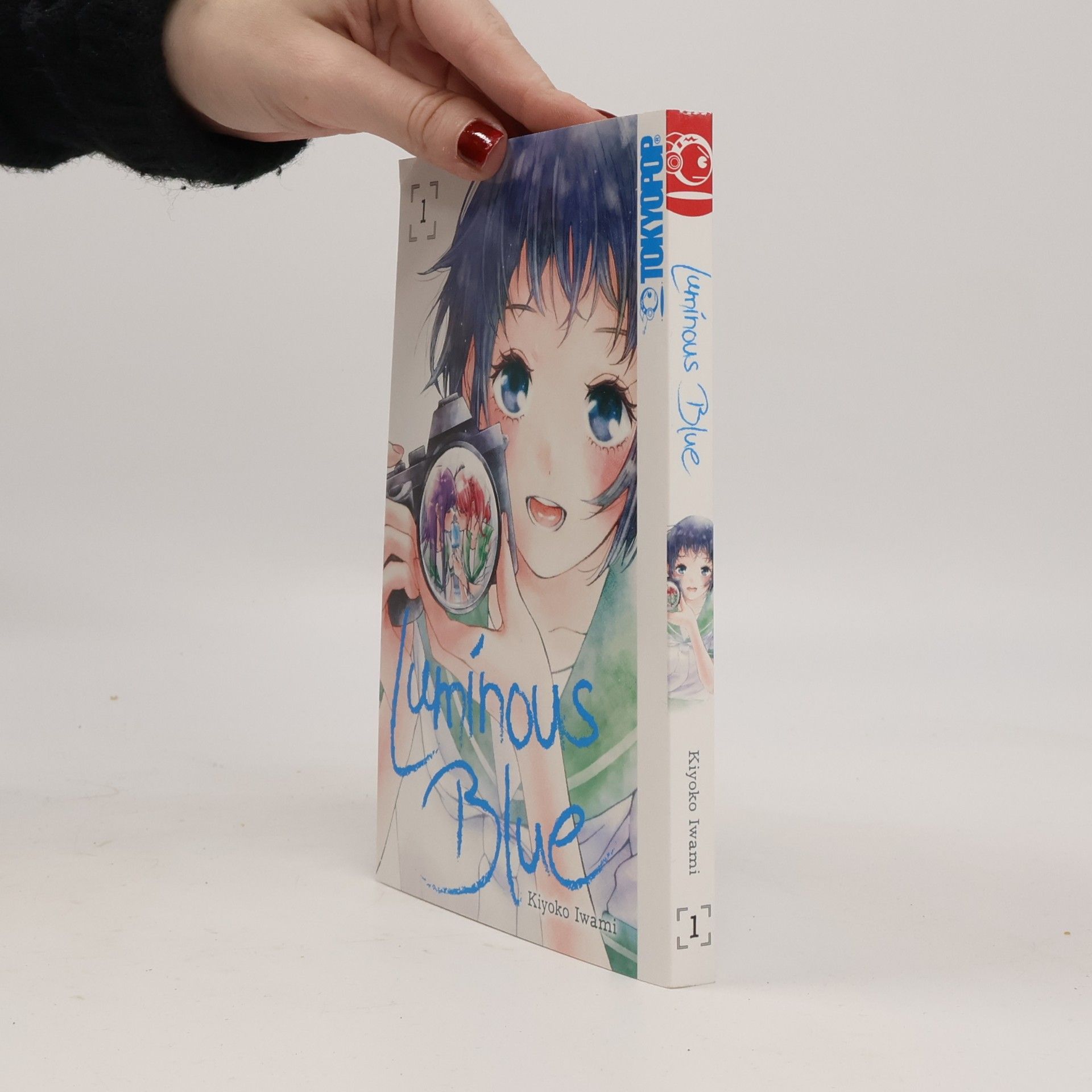Luminous Blue 01