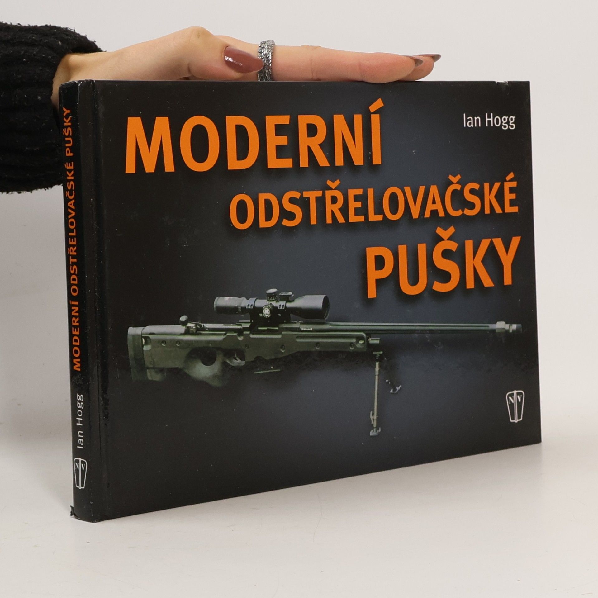 Ian Hogg Moderní odstřelovačské pušky