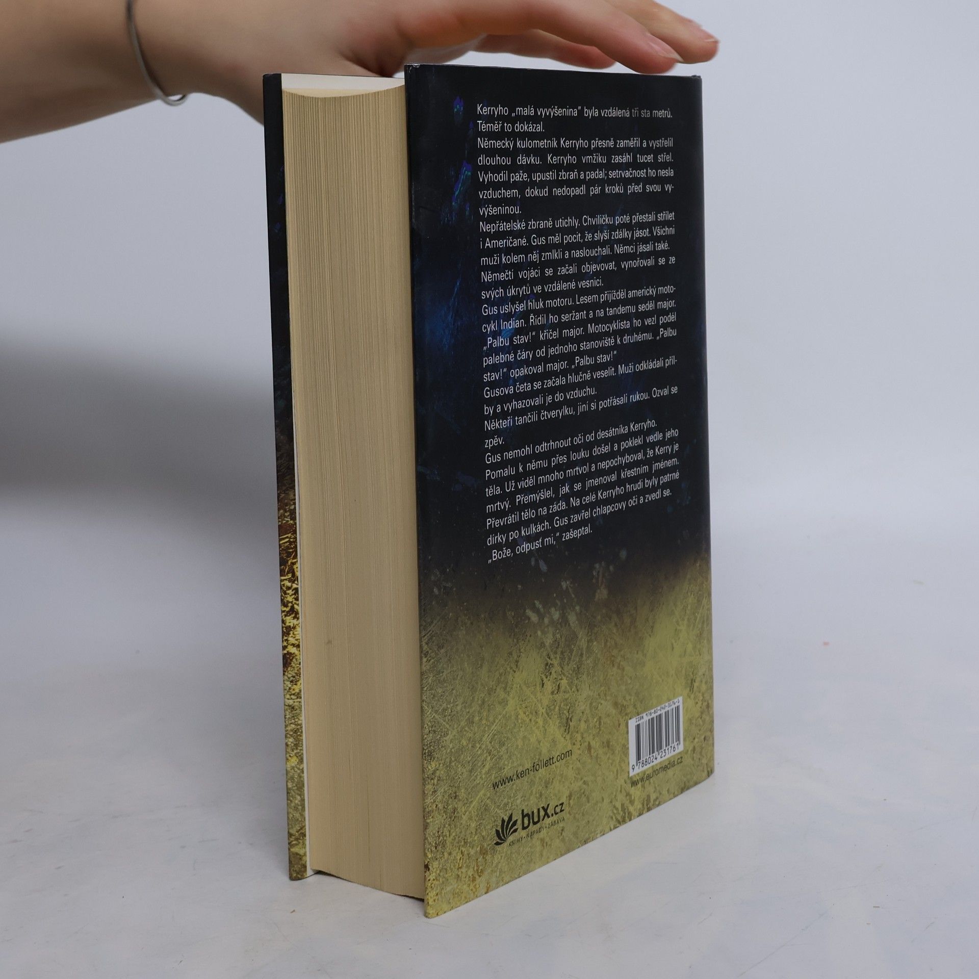 Ken Follett Pád titánů