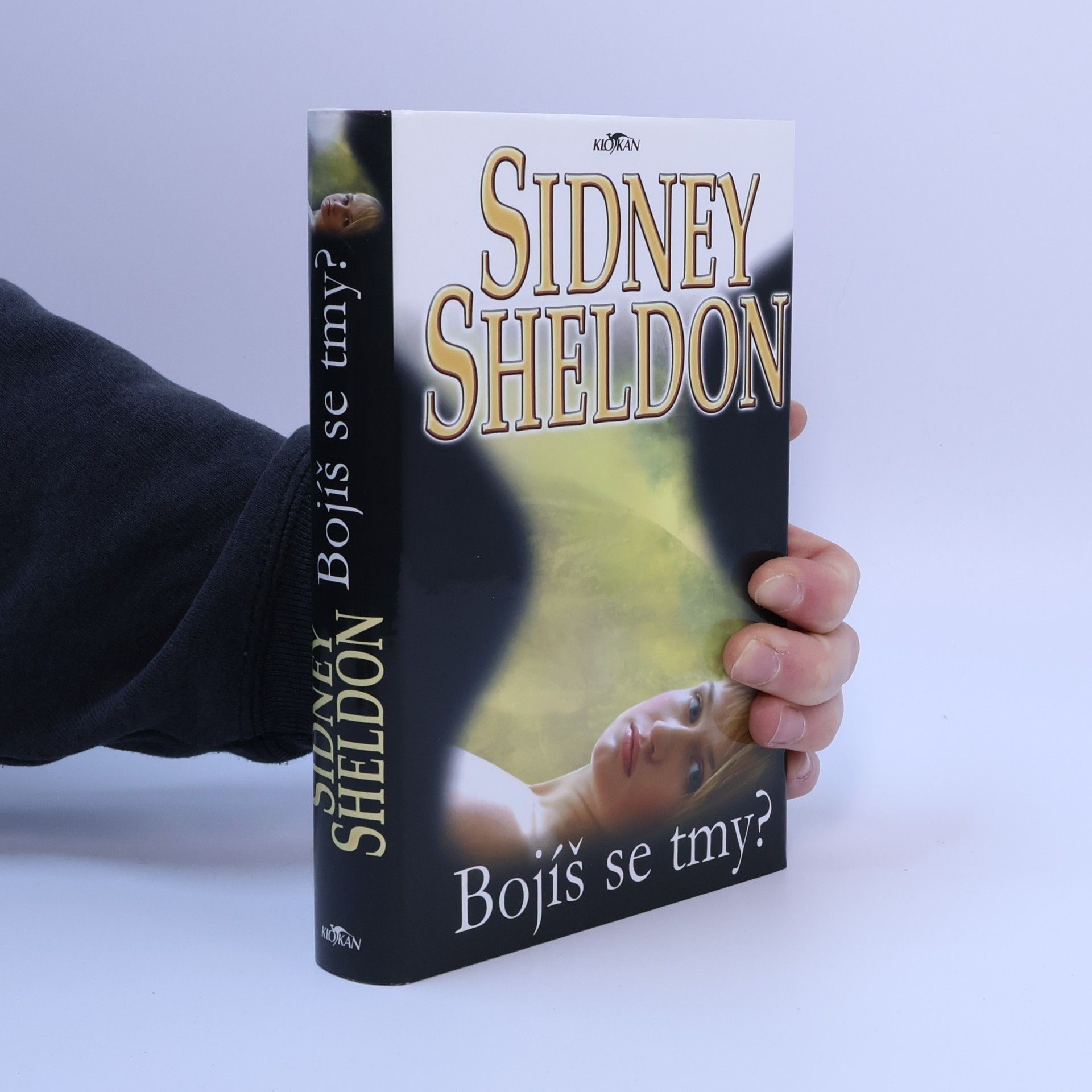 Sidney Sheldon Bojíš se tmy?
