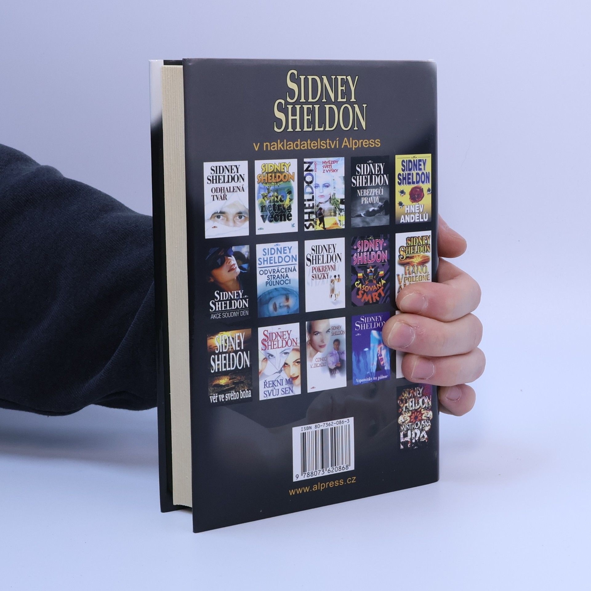 Sidney Sheldon Bojíš se tmy?