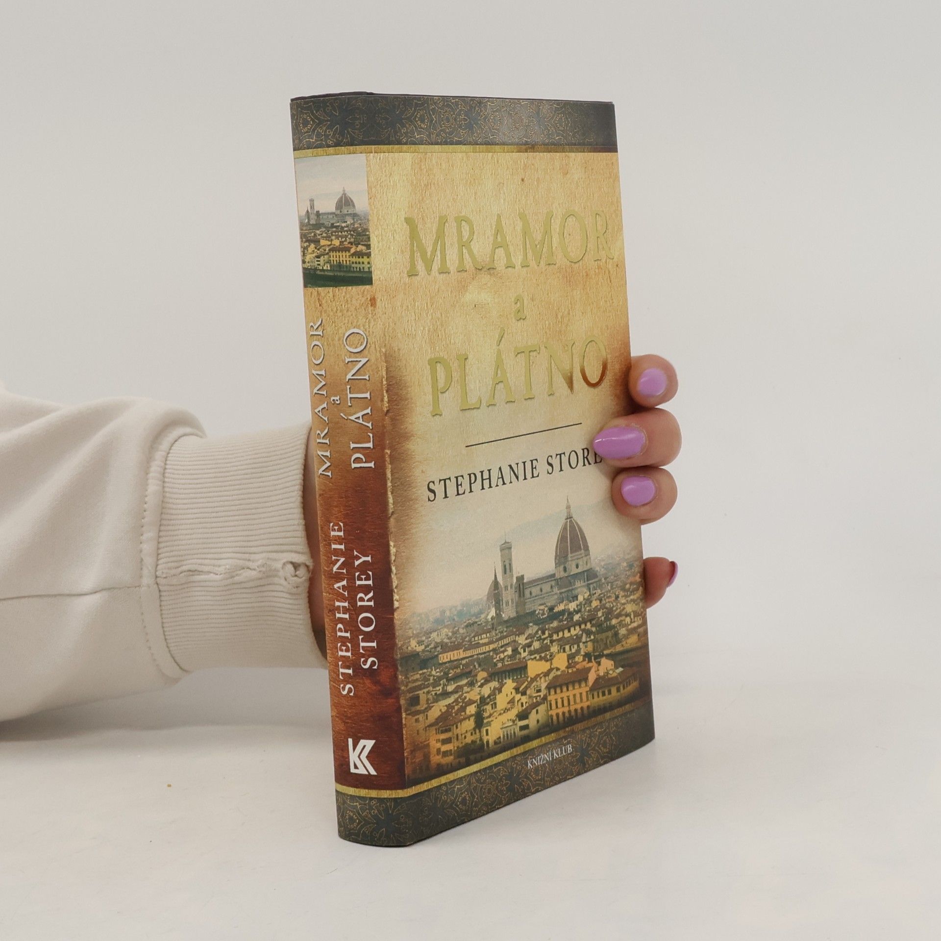 Alexandra Fraisová Mramor a plátno