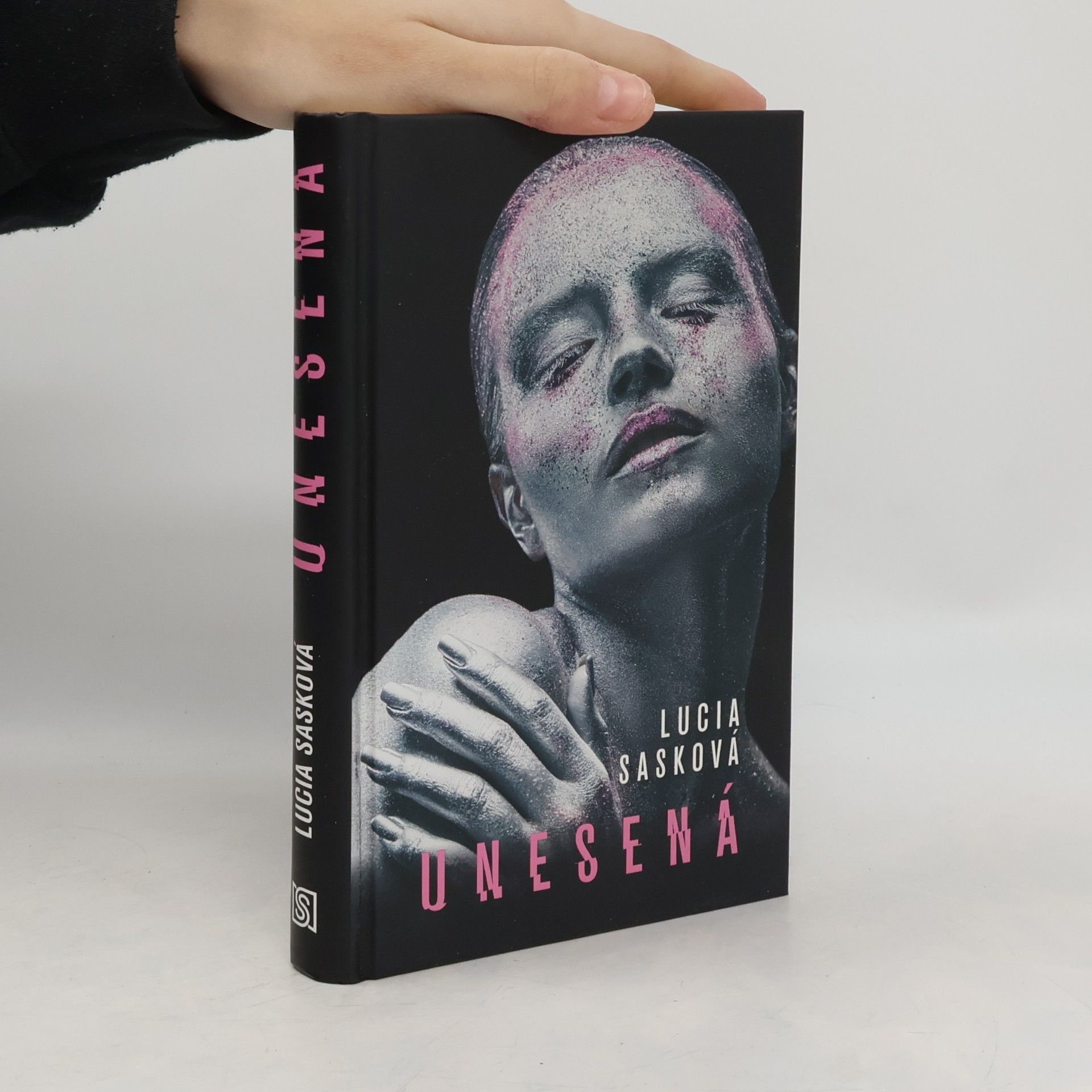 Unesená