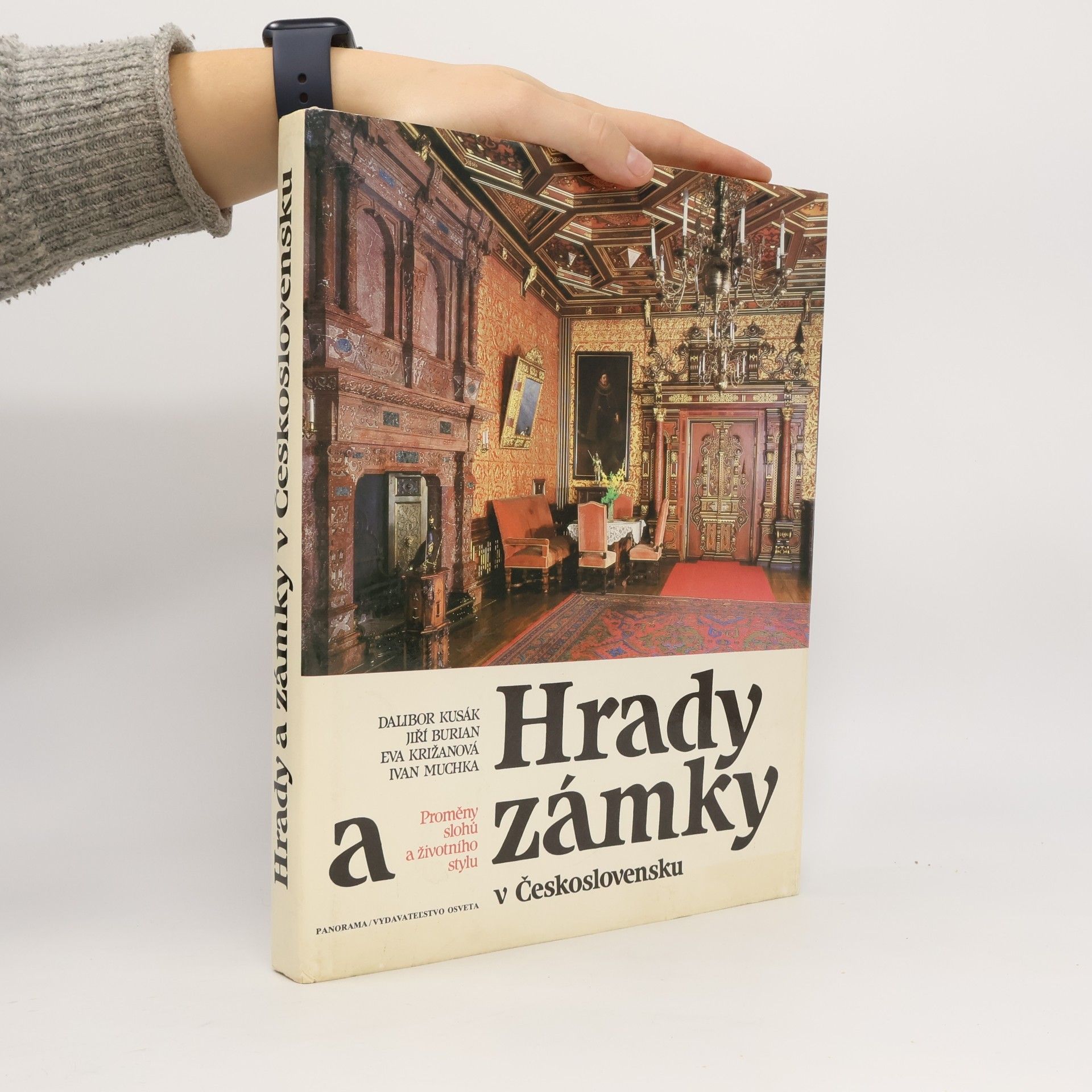 Dalibor Kusák Hrady a zámky v Československu
