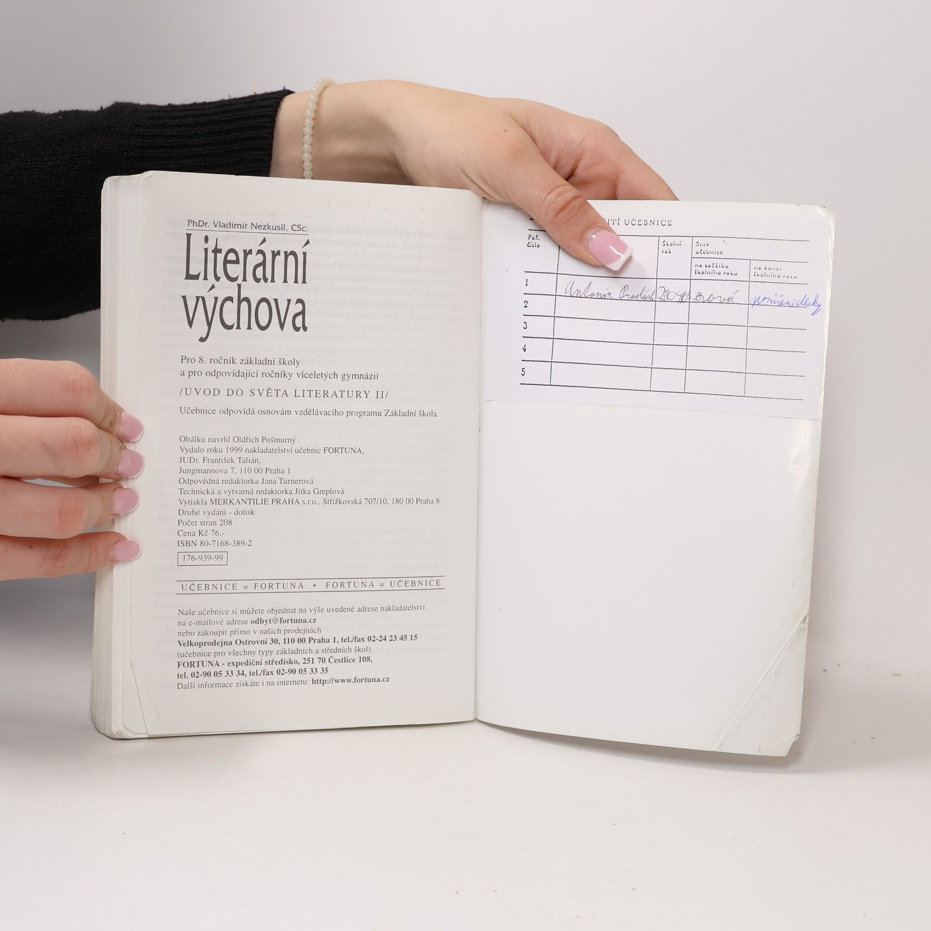 Vladimír Nezkusil Literární výchova pro 8. ročník základní školy. Úvod do světa literatury II
