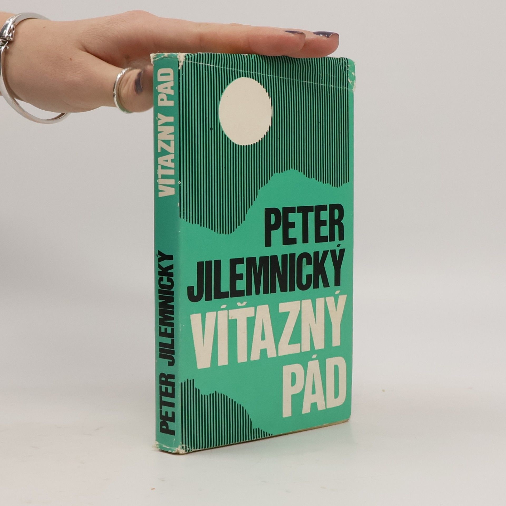Peter Jilemnický Víťazný pád