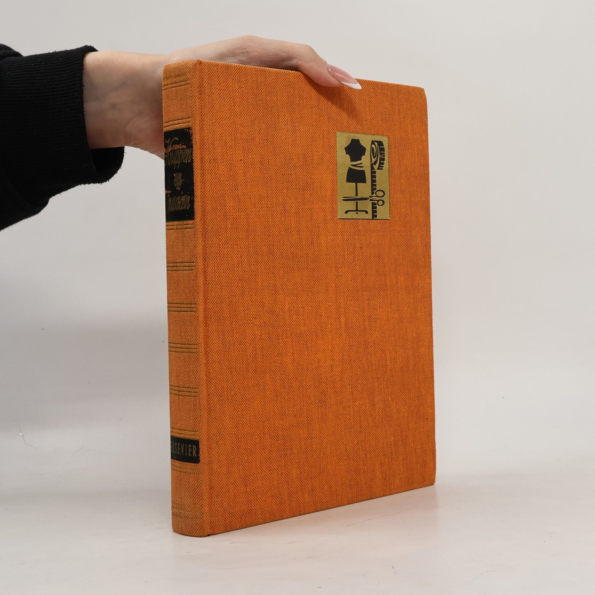 Various authors Knippen en naaien