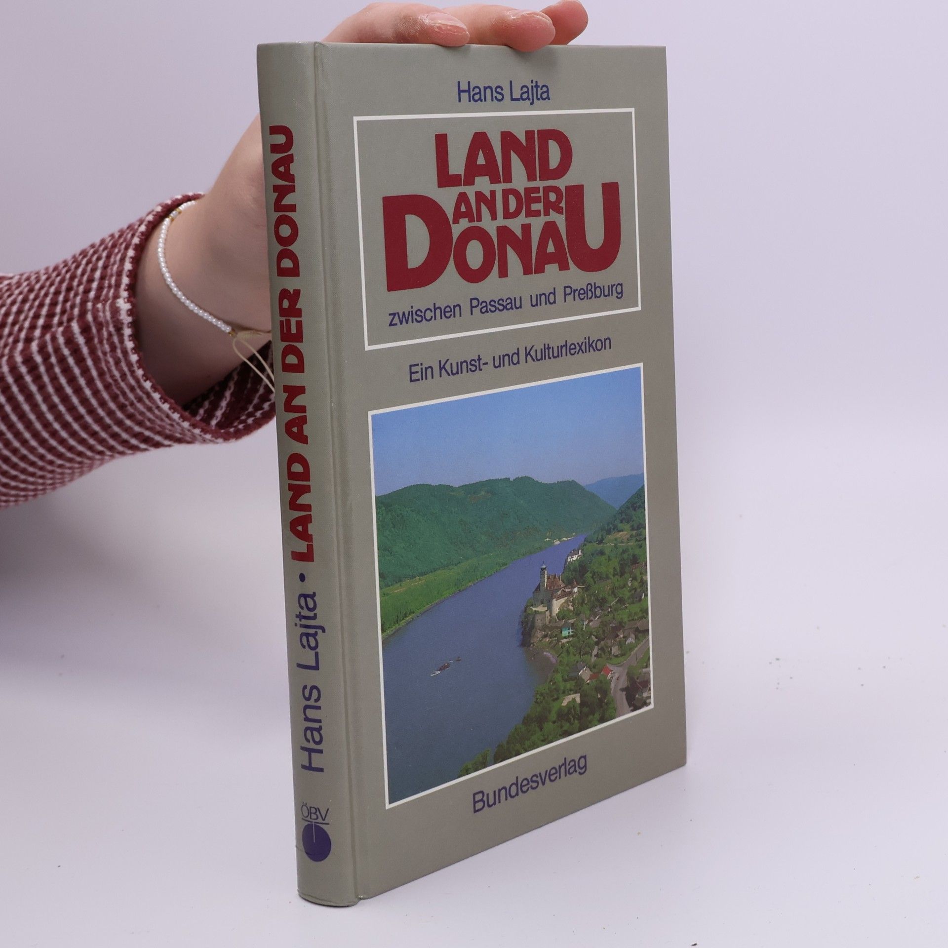 Land an der Donau