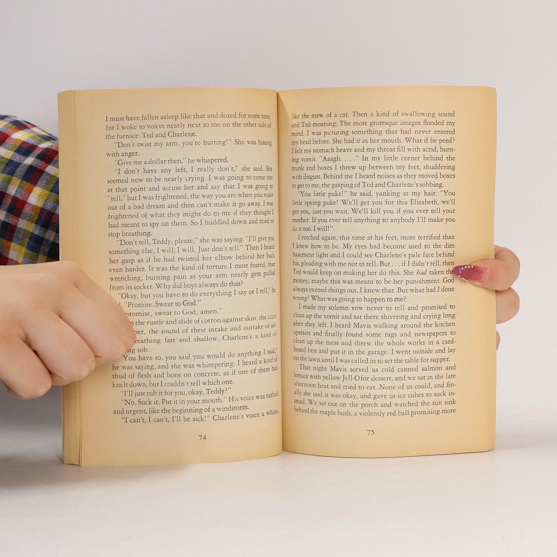 Isabel Huggan Elizabeth Stories