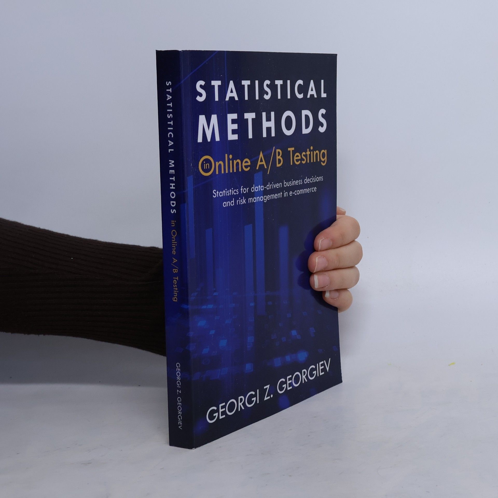 Statistical Methods in Online A/B Testing
