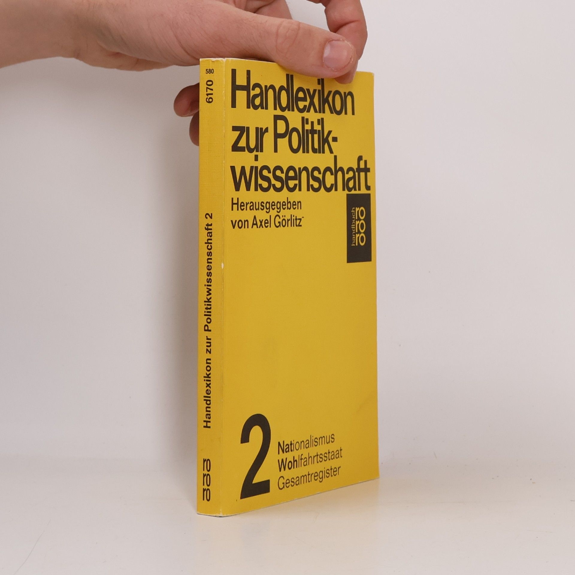 Handlexikon zur Politikwissenschaft 2