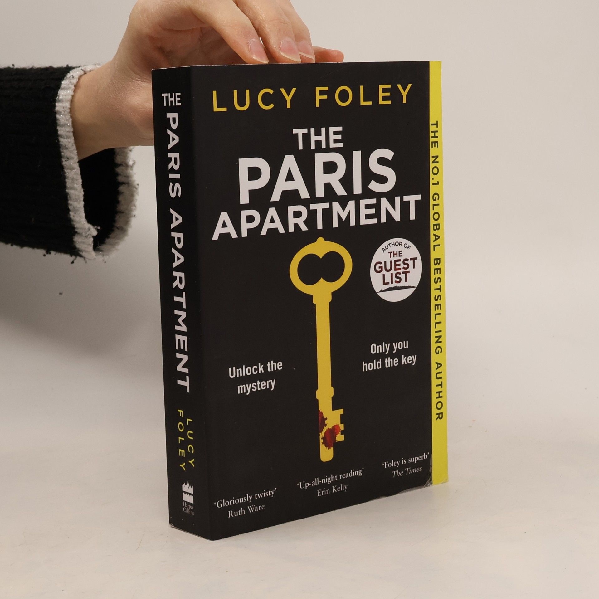 Lucy Foley The Paris apartment