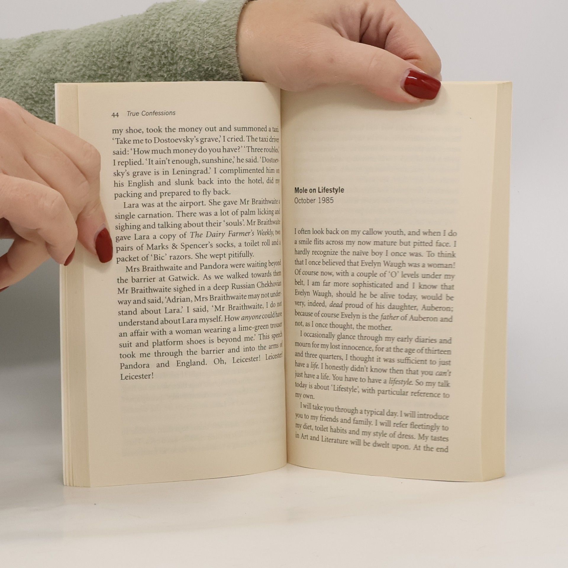 Sue Townsend The True Confessions of Adrian Albert Mole 3