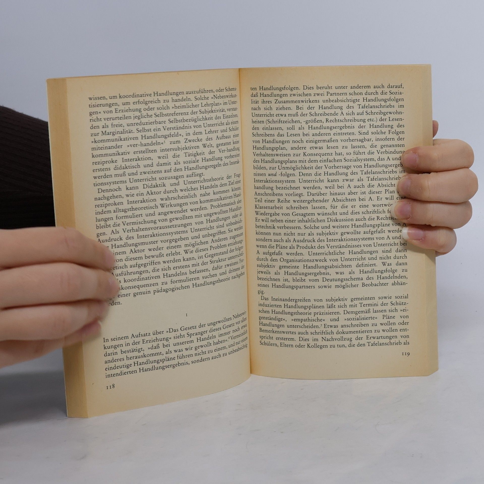 Niklas Luhmann Suhrkamp Taschenbuch Wissenschaft - 391: Zwischen Technologie und Selbstreferenz