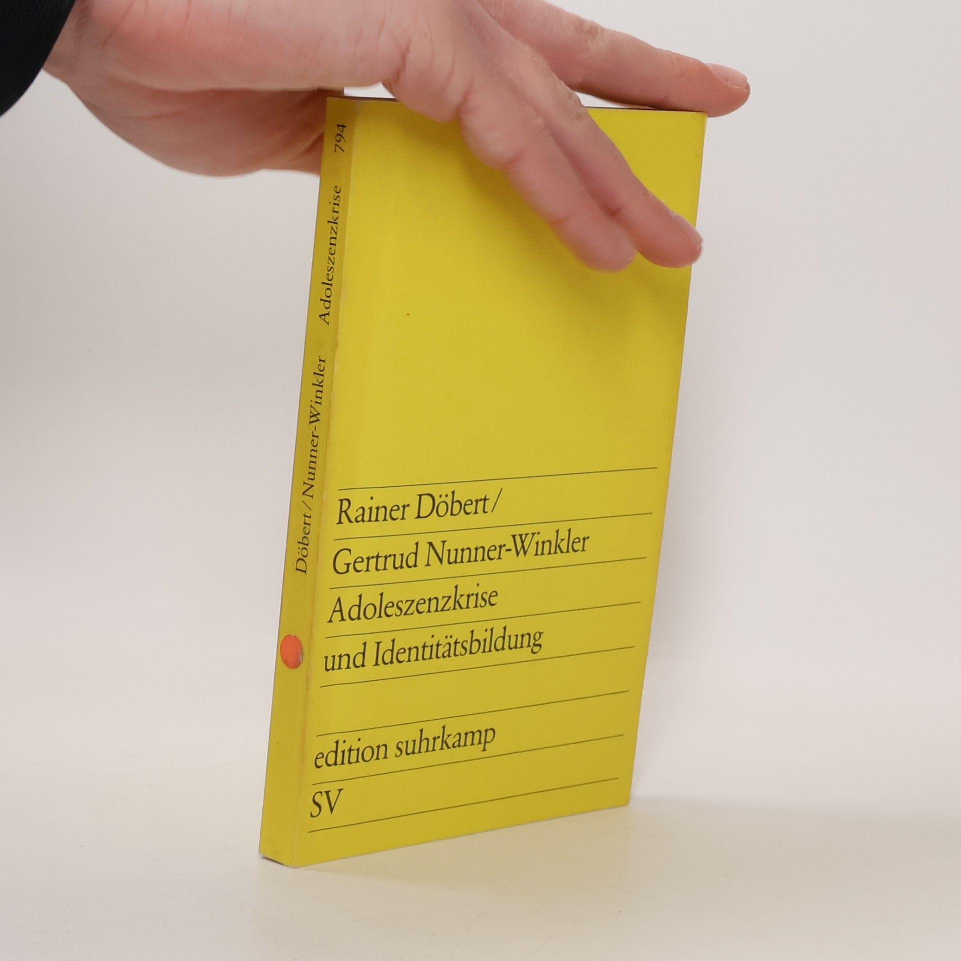 Adoleszenzkrise und Identitätsbildung