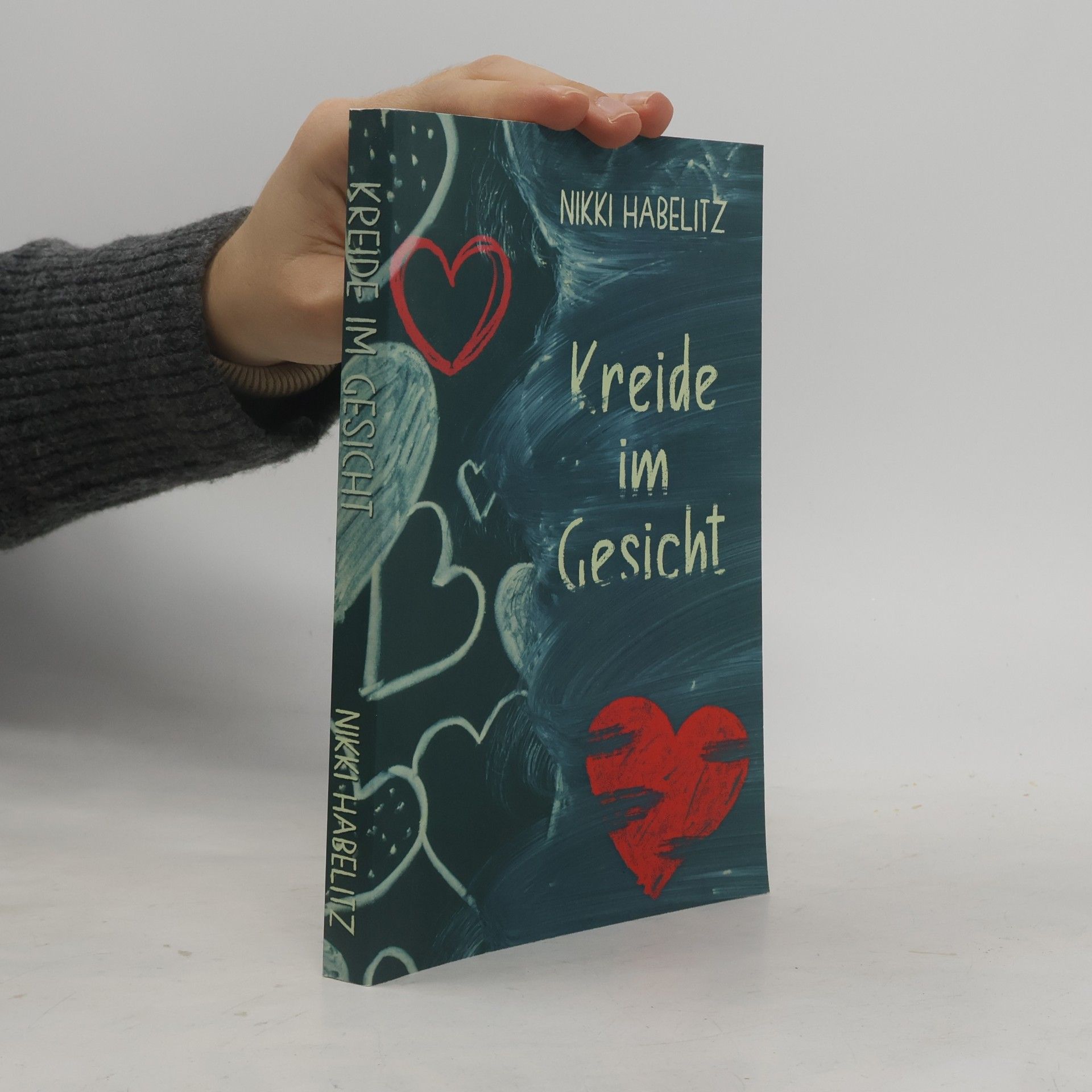 Kreide im Gesicht