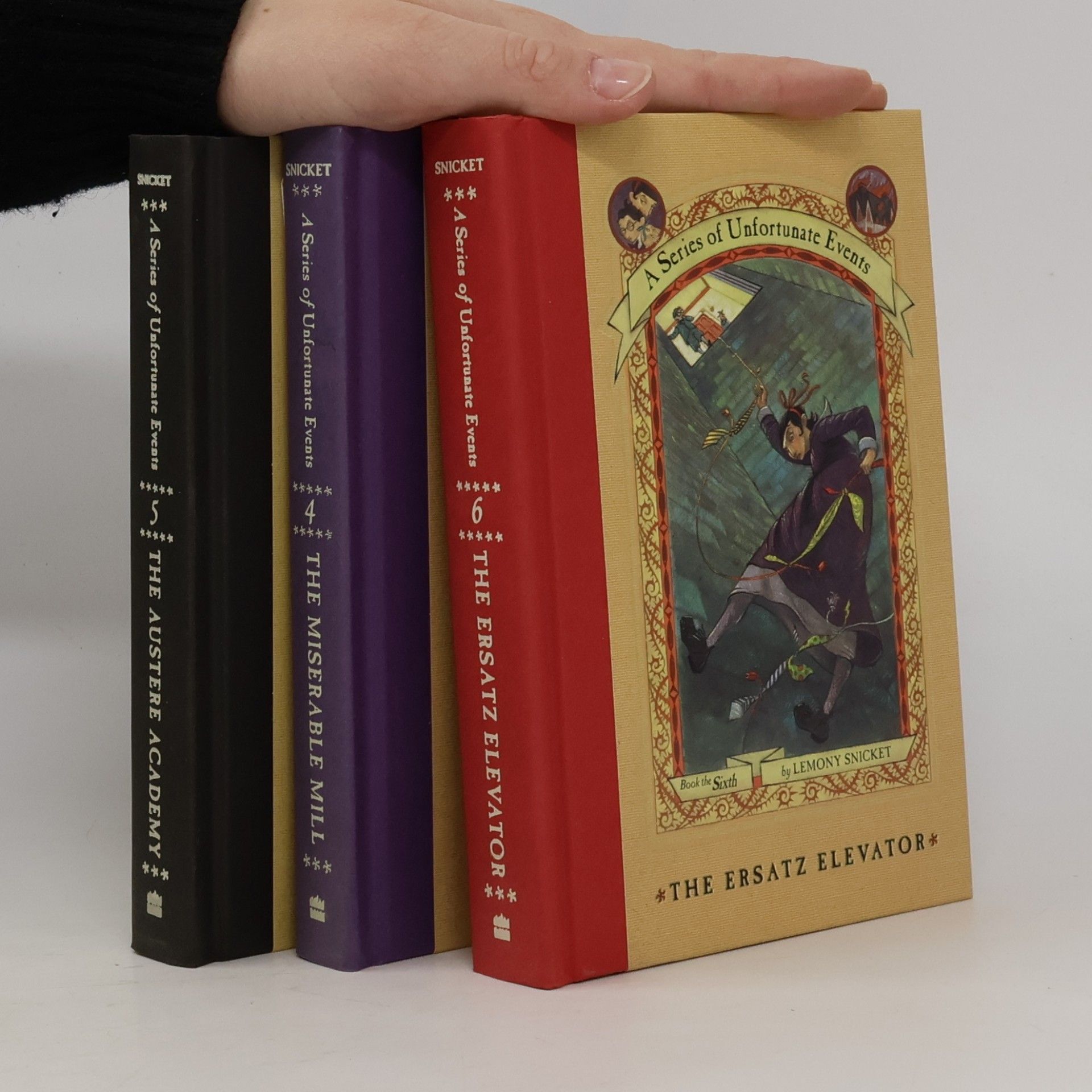 A Series of Unfortunate Events Box: The Situation Worsens (Books 4-6)