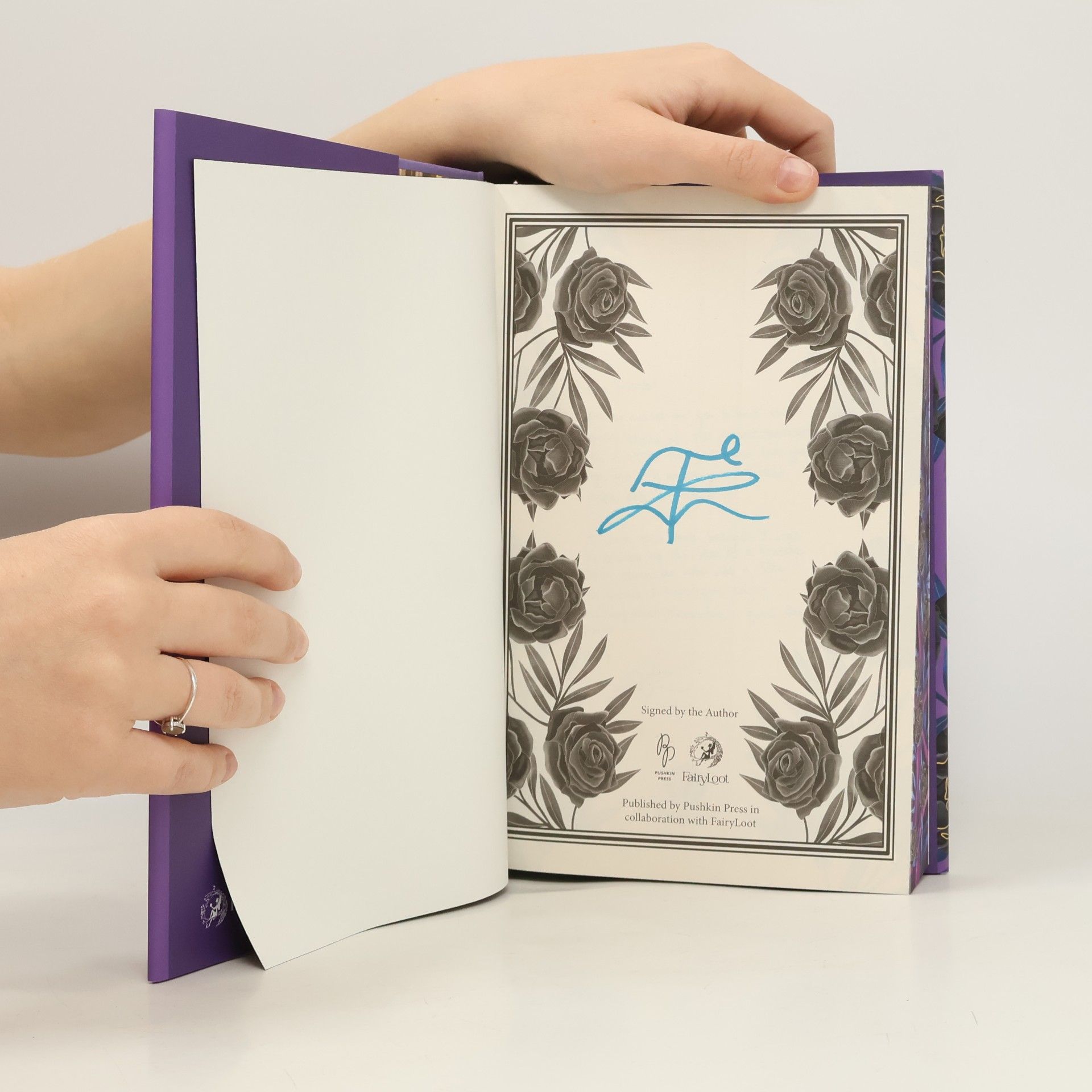 Tricia Levenseller The Shadows Between Us: Fairyloot Edition