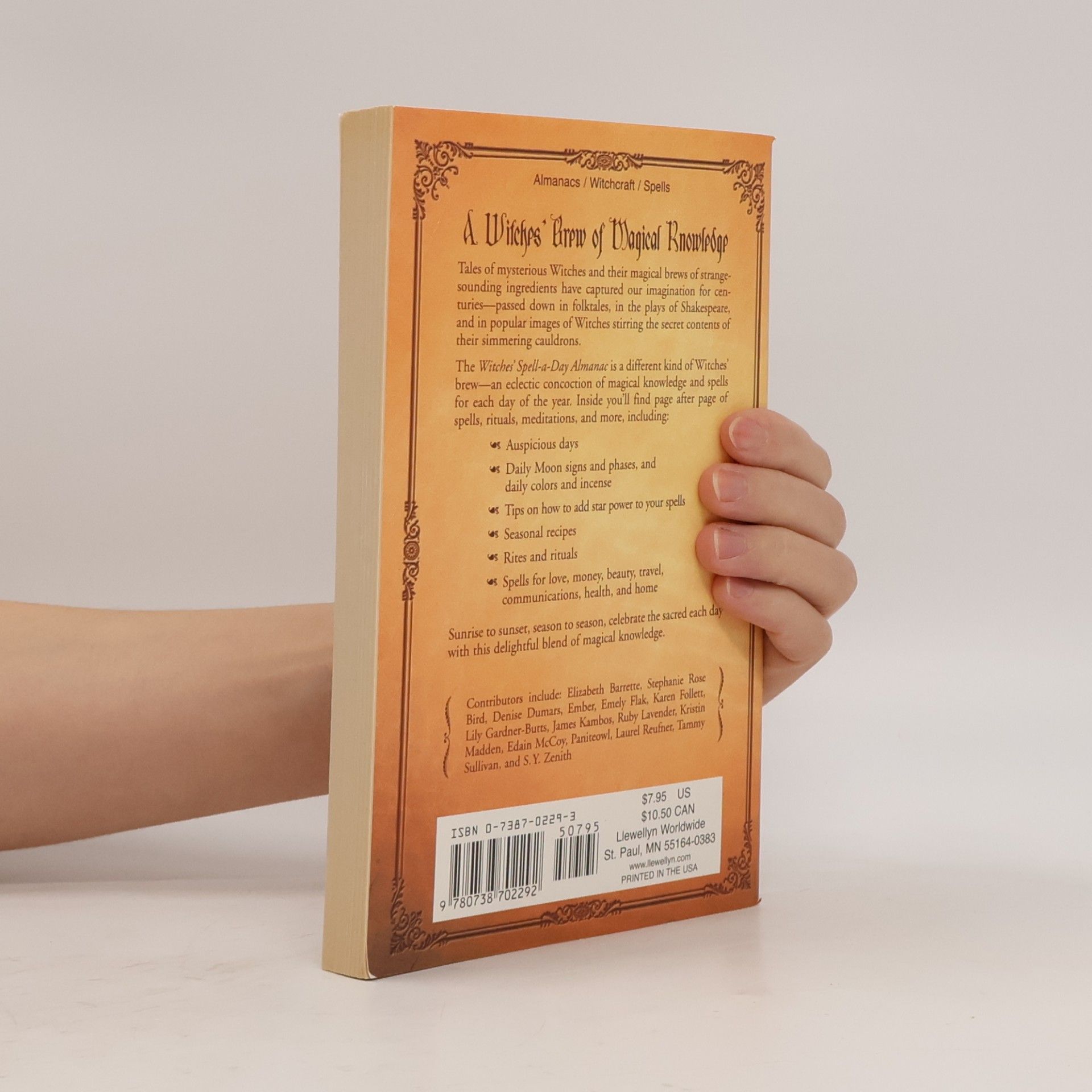 Llewellyn Publications Llewellyn's 2005 Witches' Spell-A-Day Almanac