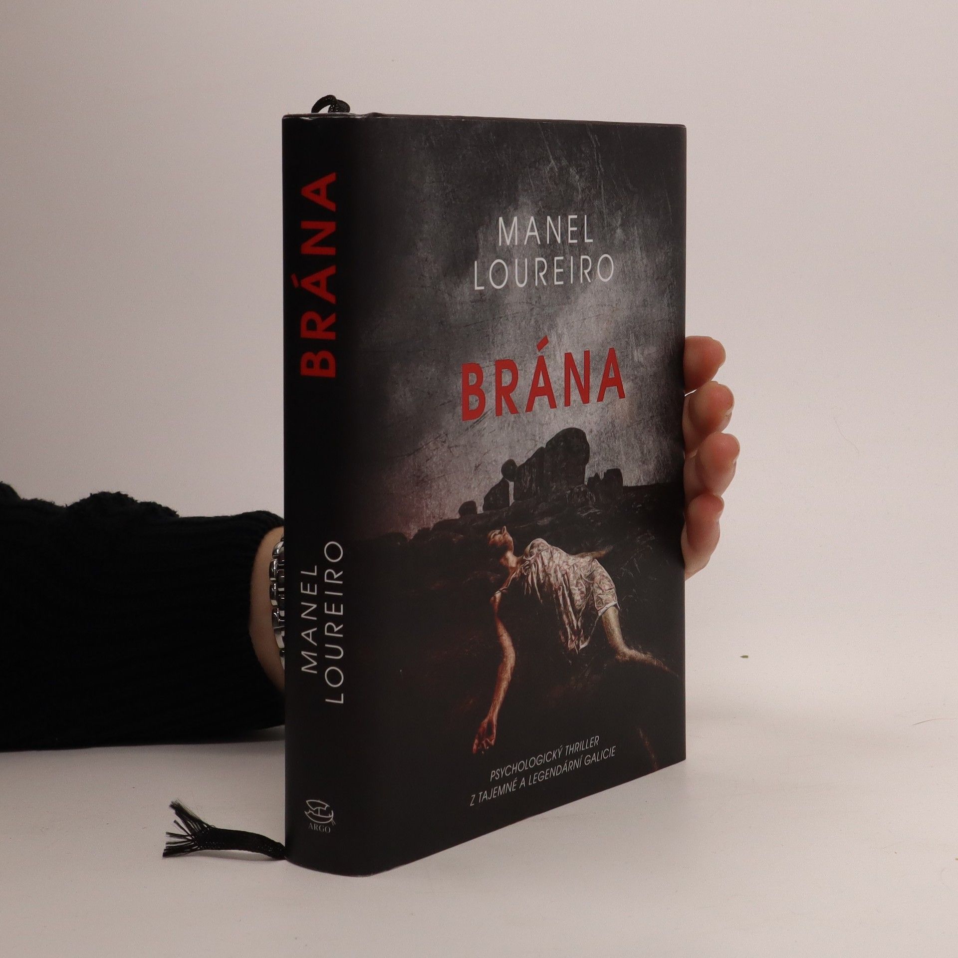 Manel Loureiro Brána