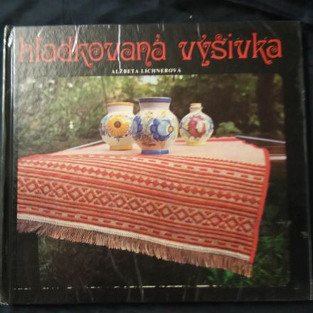 Hl´adkovaná výšivka (pv. 110 s.)