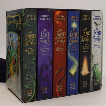 The Land of Stories Complete Paperback Gift Set