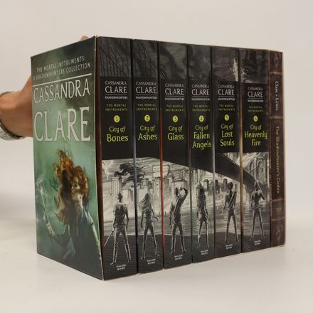 The Mortal Instruments. A Shadowhunters Collection